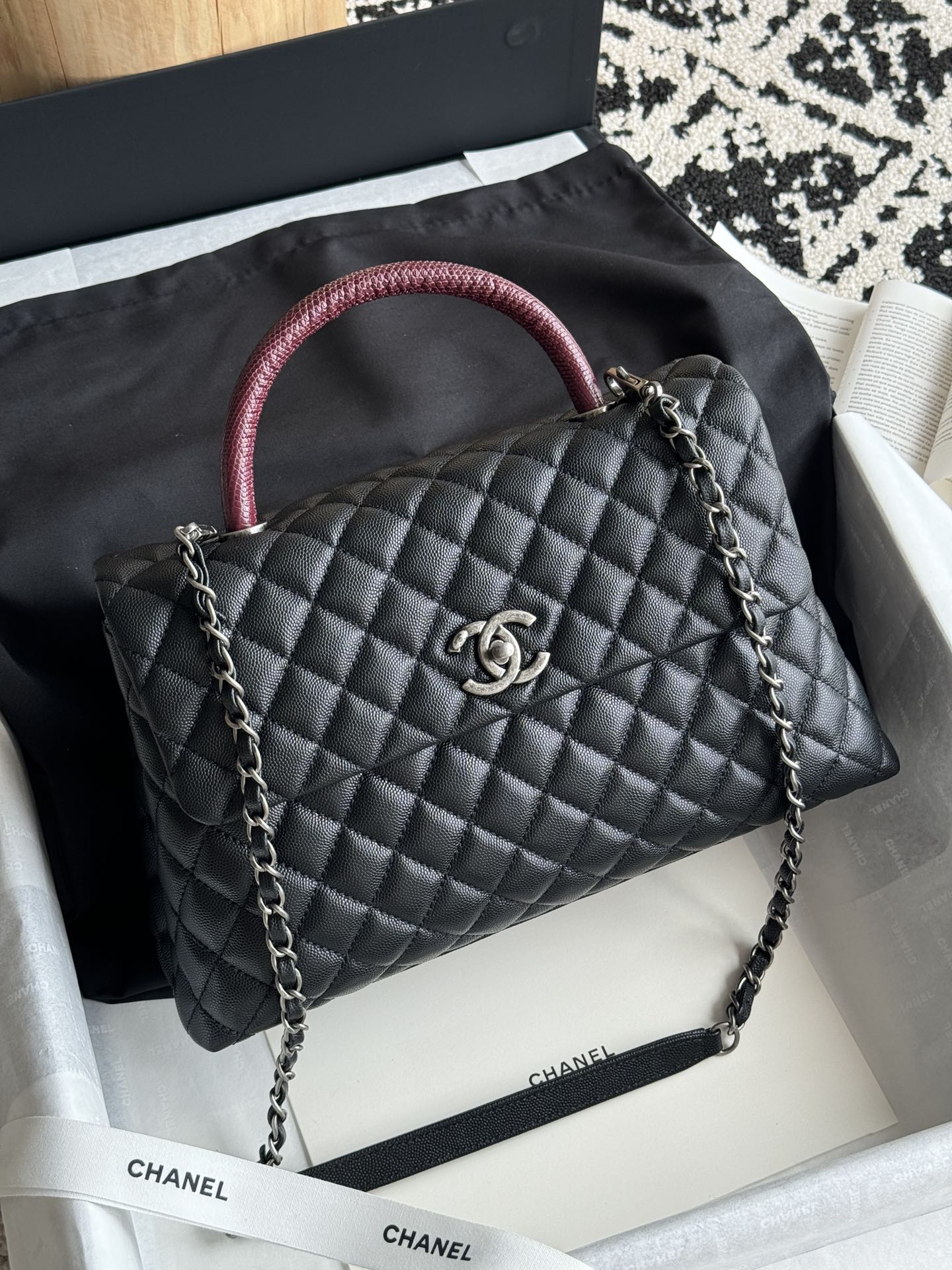 Large Coco Handle Flap Bag in Black Quilted Caviar Leather with Burgundy Lizard Handle and Ruthenium-Finish Hardware - Mocuir