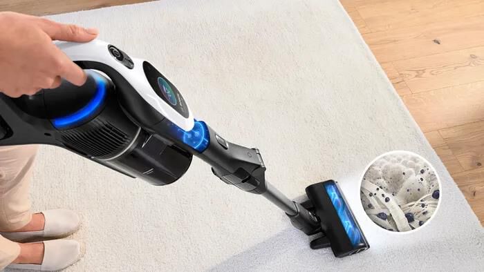 BOSCH - Aspirapolvere ricaricabile BCS1041WAC-Black,White