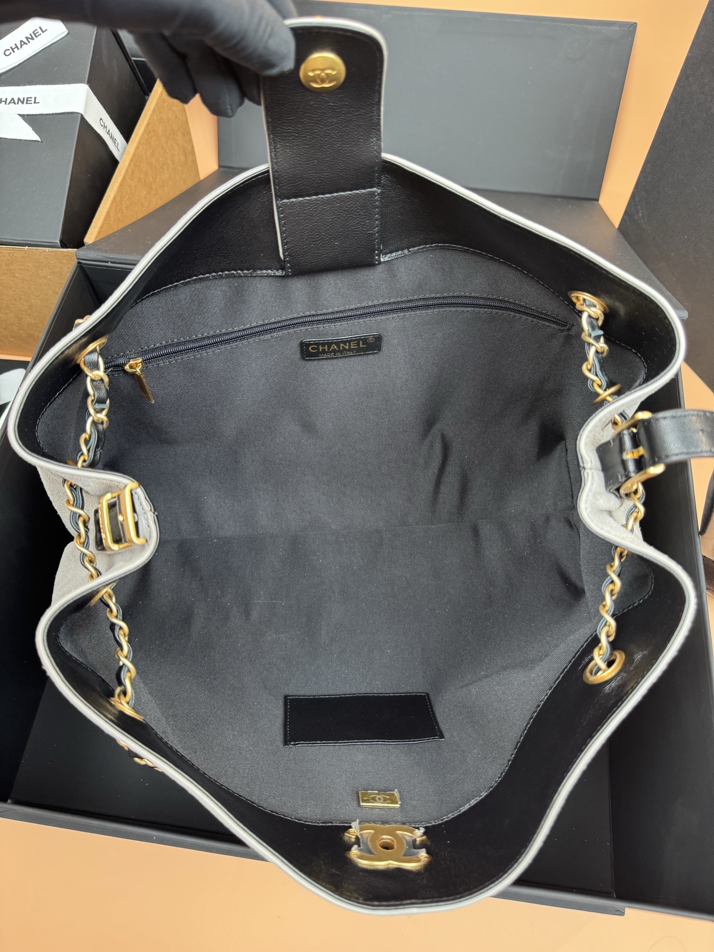 19 Large Tote Bag - Mocuir