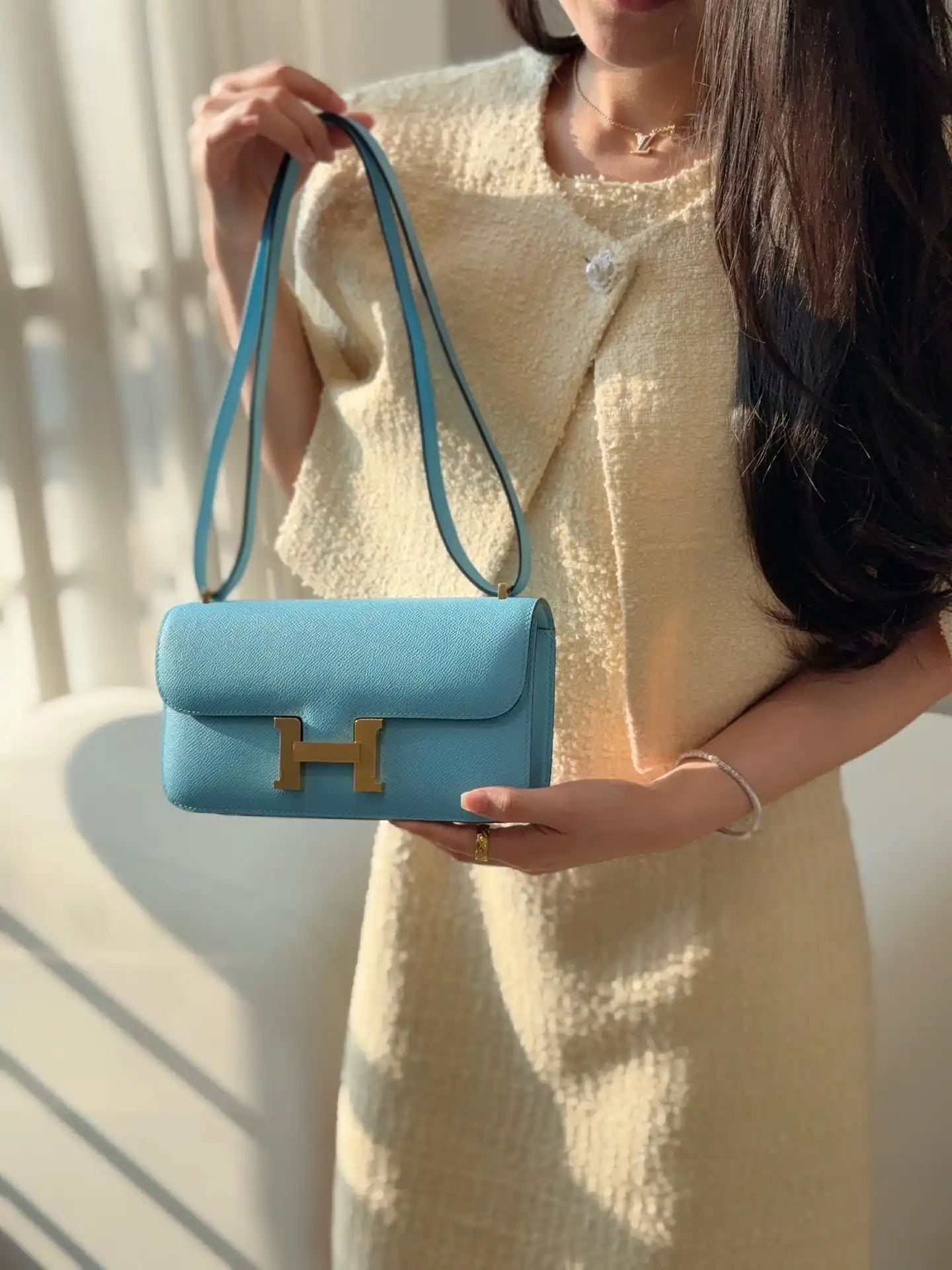 Epsom Constance Elan  24