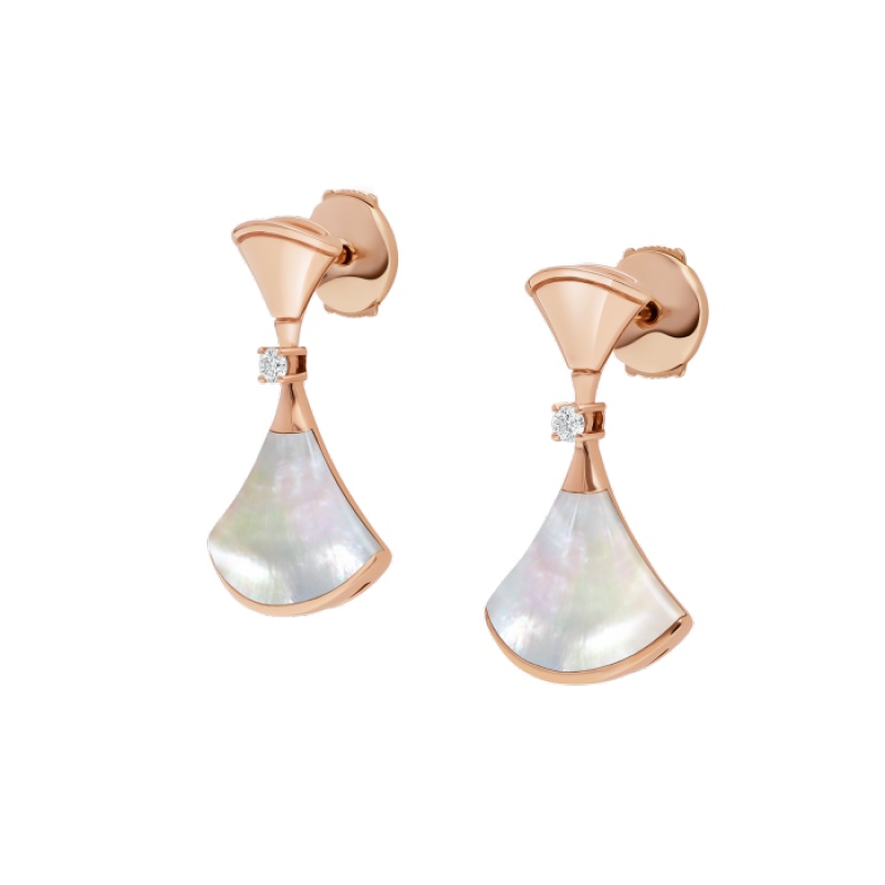 DIVAS’ DREAM earrings