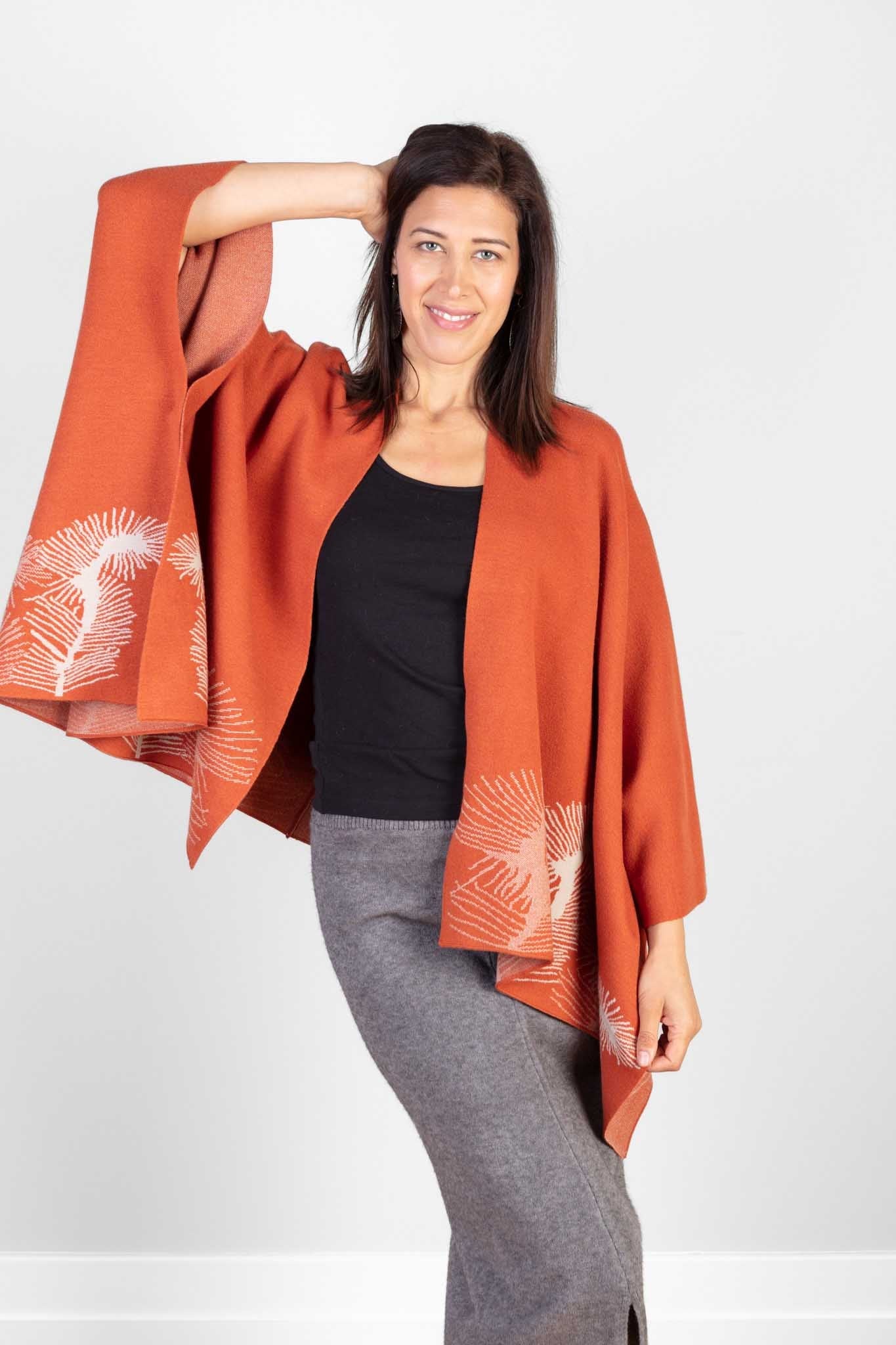 ‌Metro Luxe Dual-Wear Cape