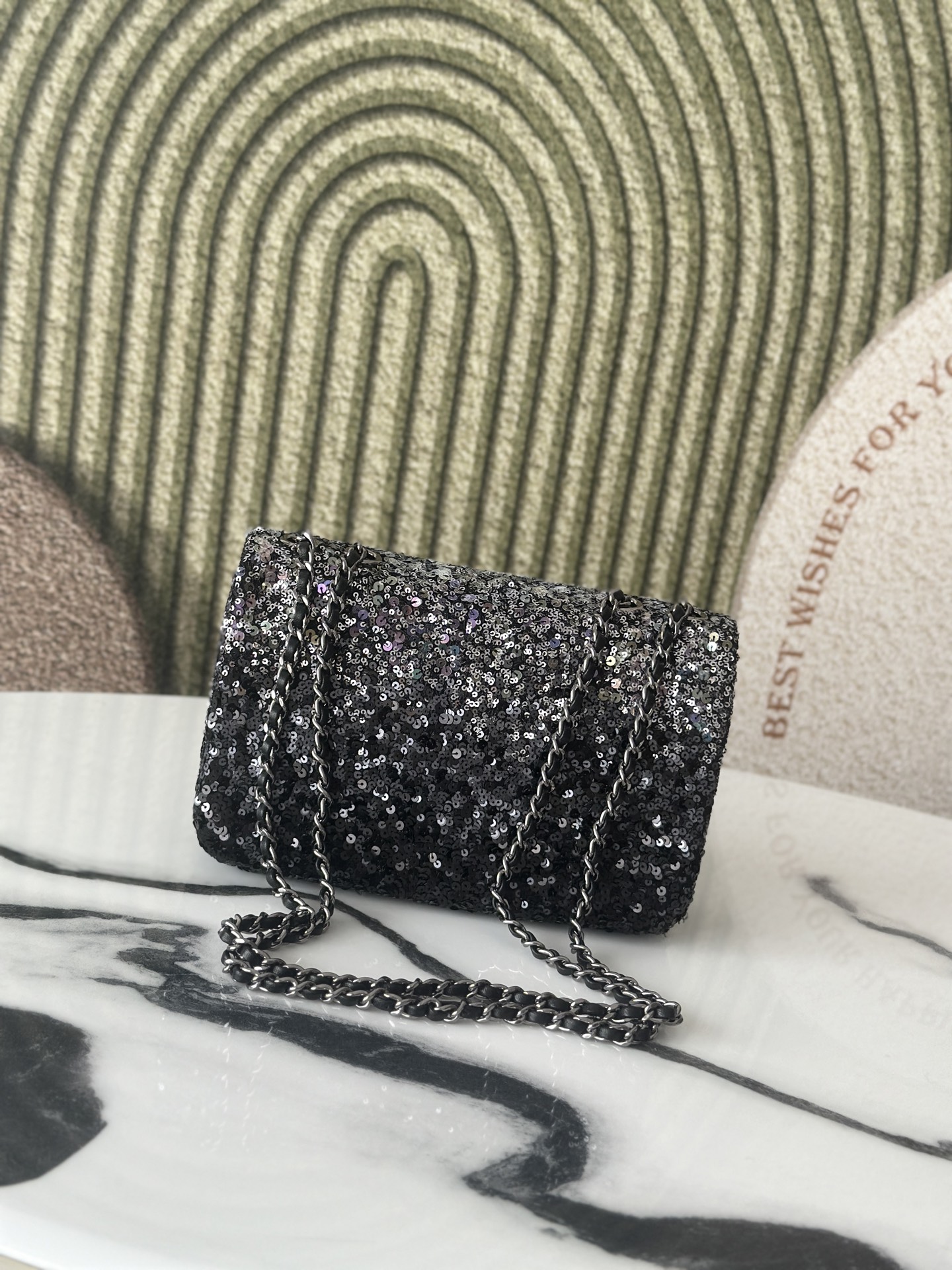 25C Iridescent Sequin Classic Flap - Mocuir