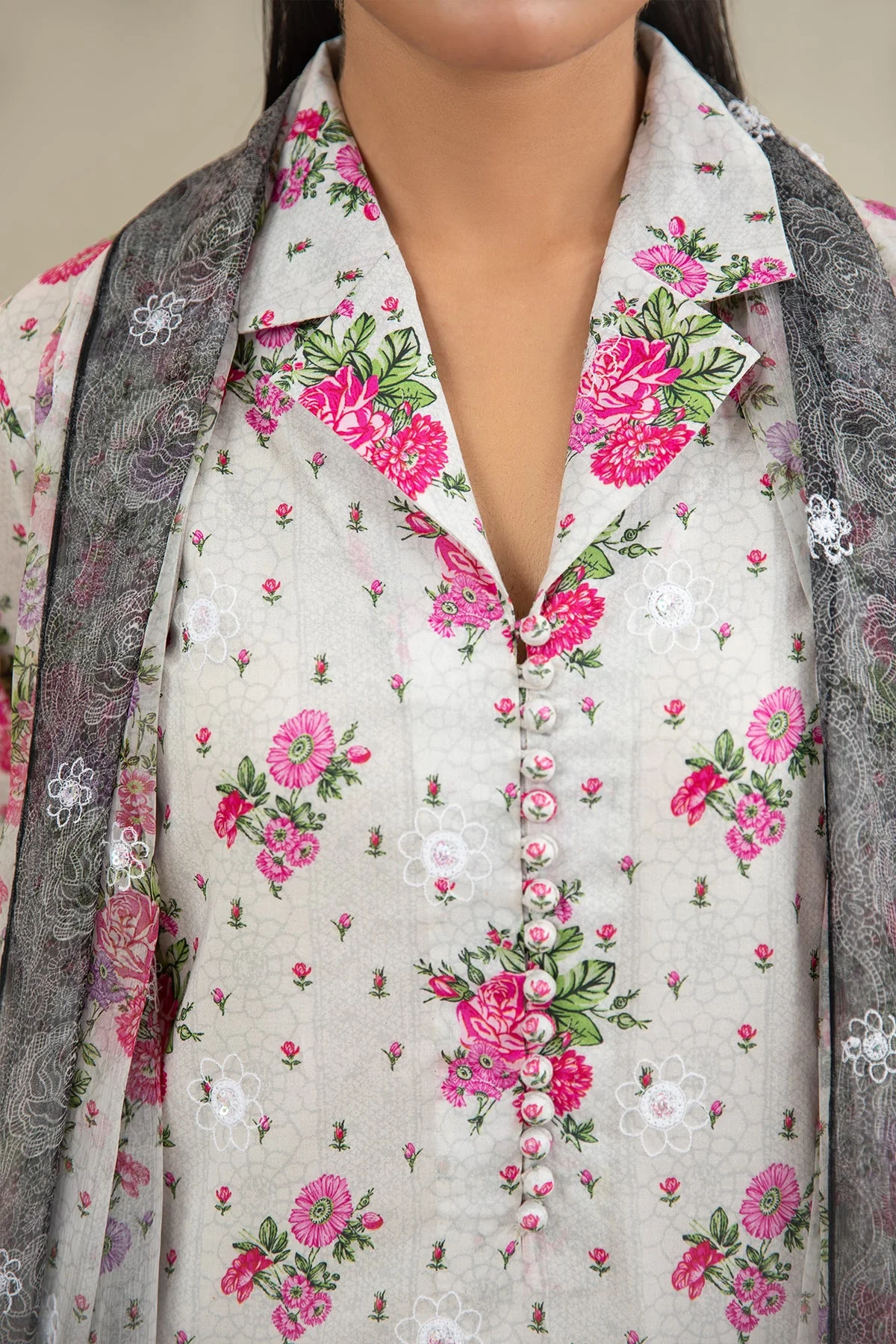 LAWN | EMBROIDERED