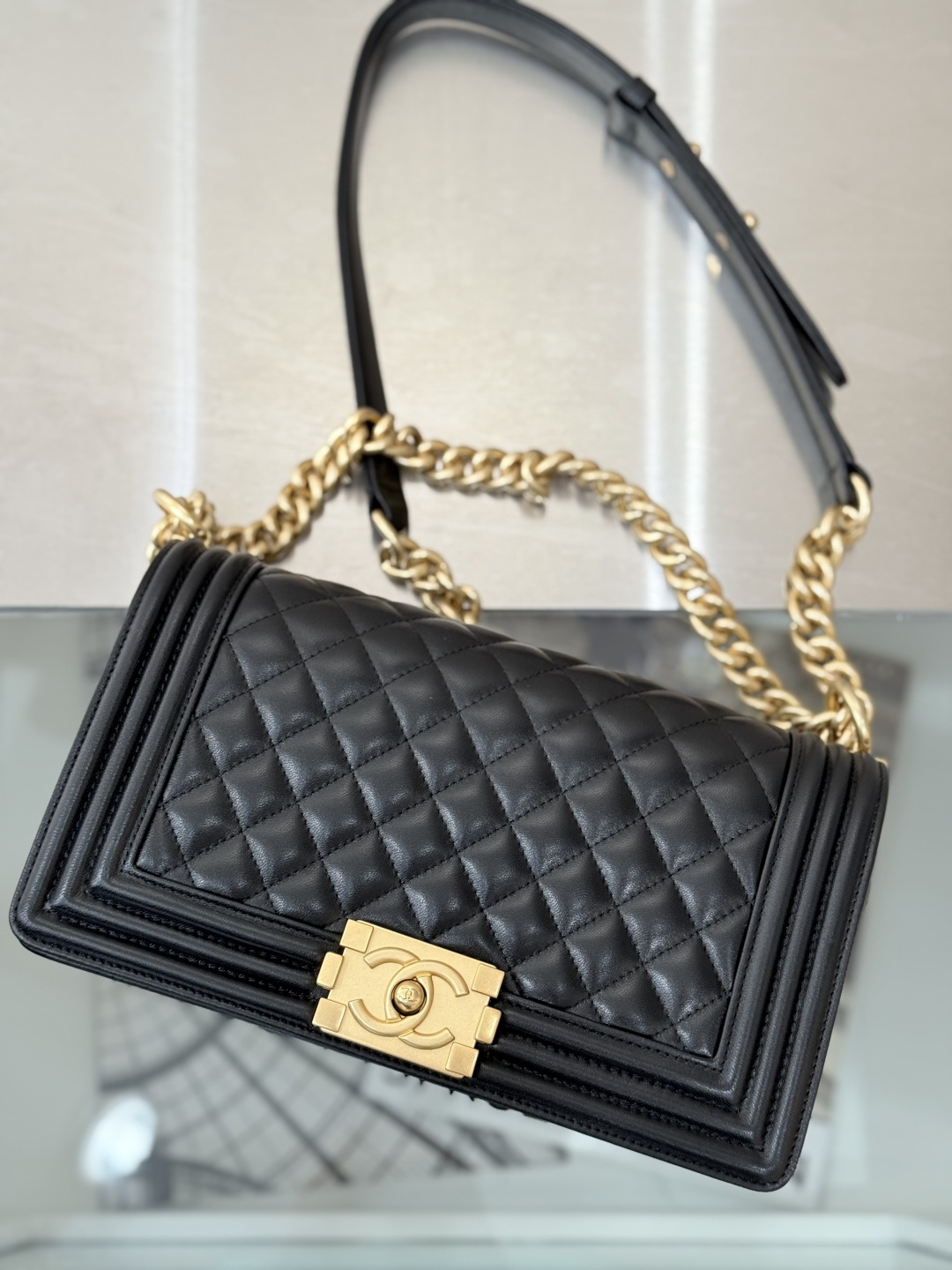 Medium Le Boy Flap Bag（Gold） - Mocuir