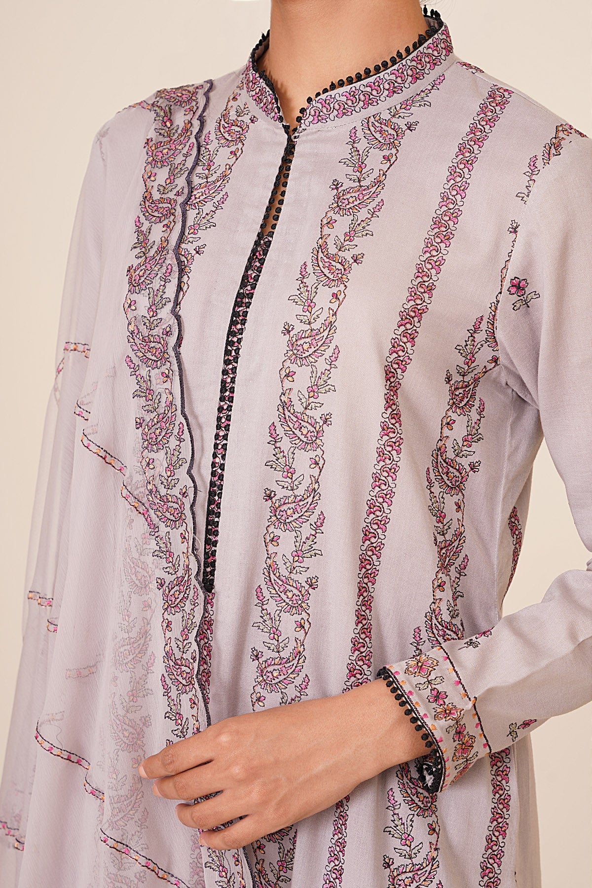 KHADDAR | EMBROIDERED