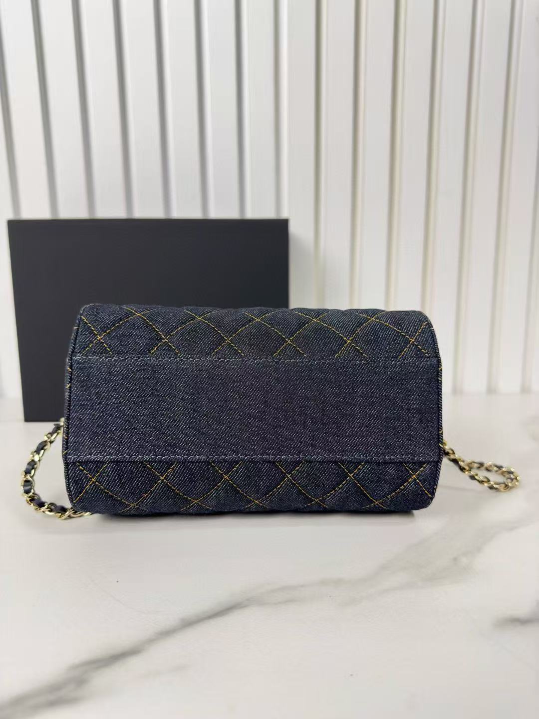 Quilted Denim Bowling Bag with Chain in Dark Blue Denim with Gold-Tone Hardware, 25B Fall-Winter Collection - Mocuir