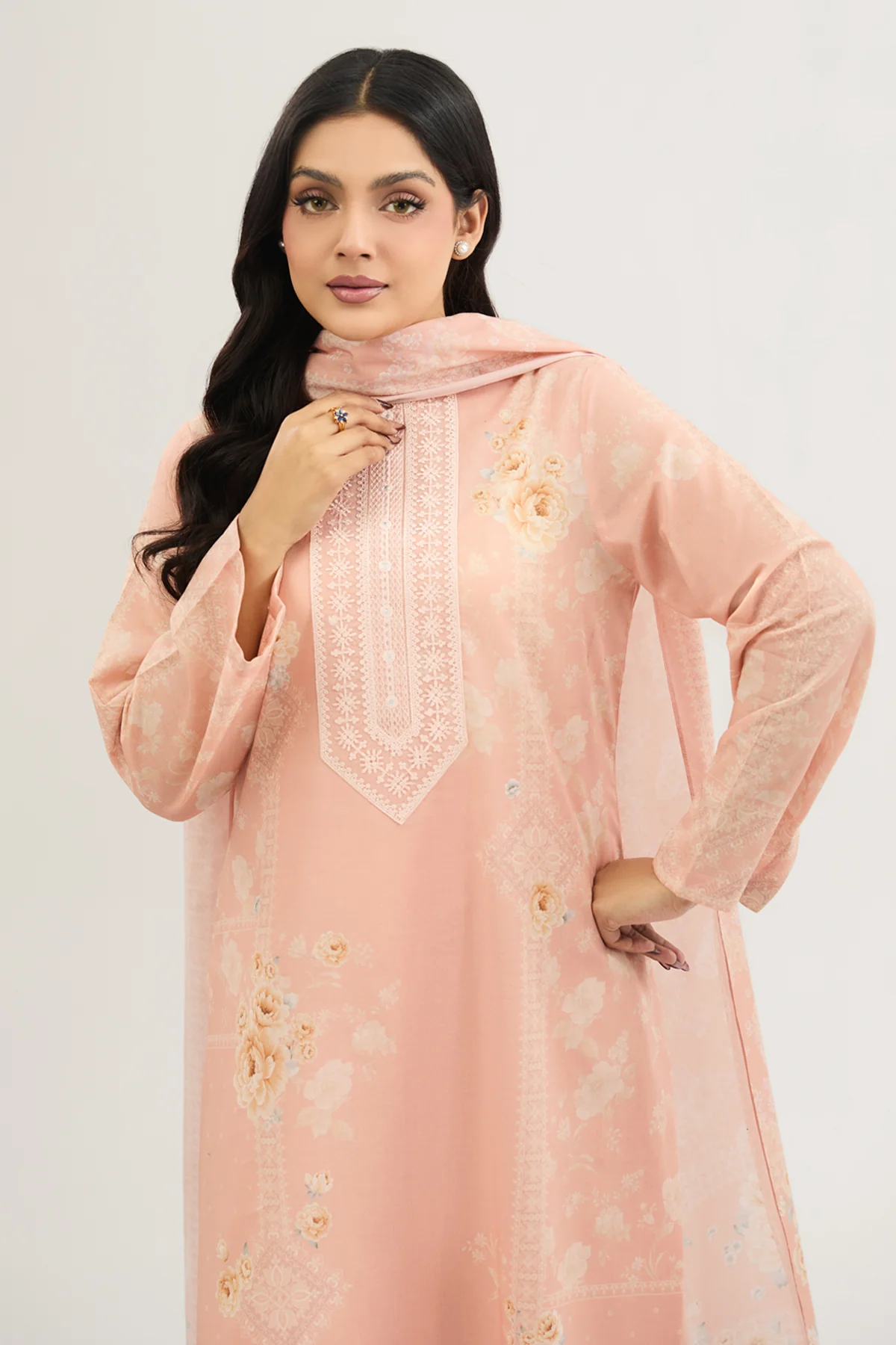 LAWN | EMBROIDERED