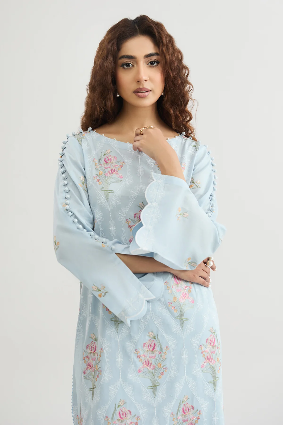 LAWN | EMBROIDERED