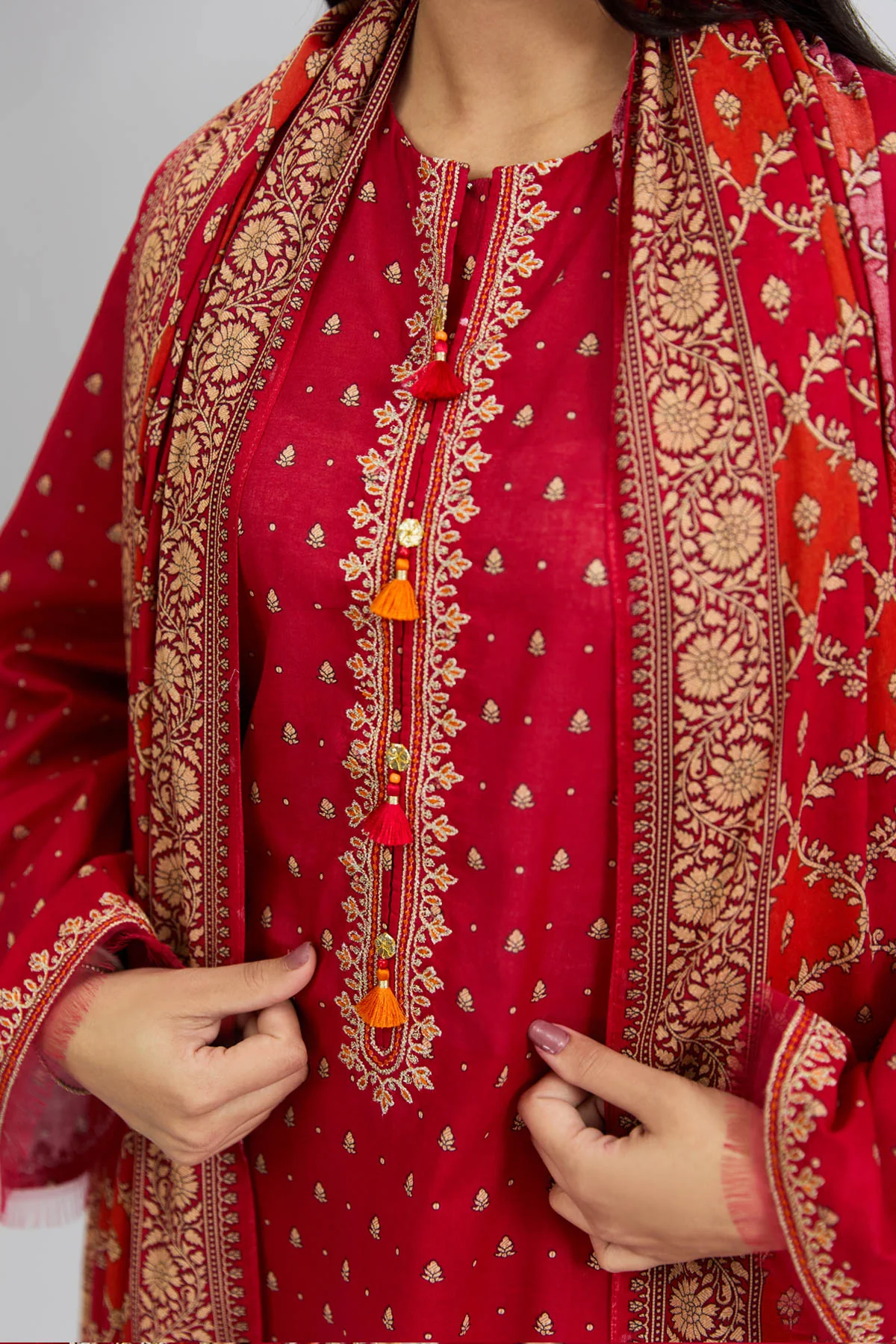 LAWN | EMBROIDERED