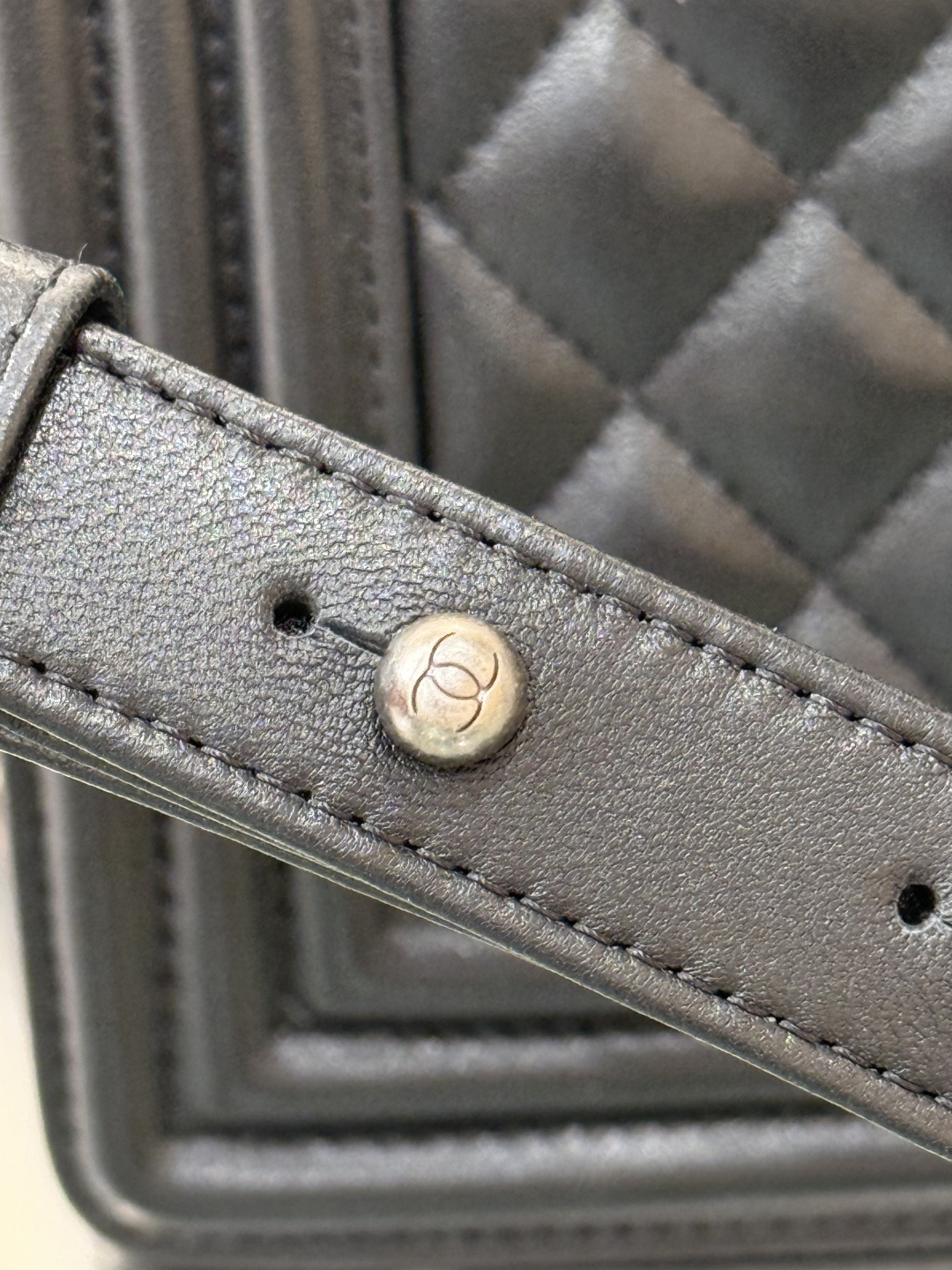 Medium Le Boy Flap Bag - Mocuir