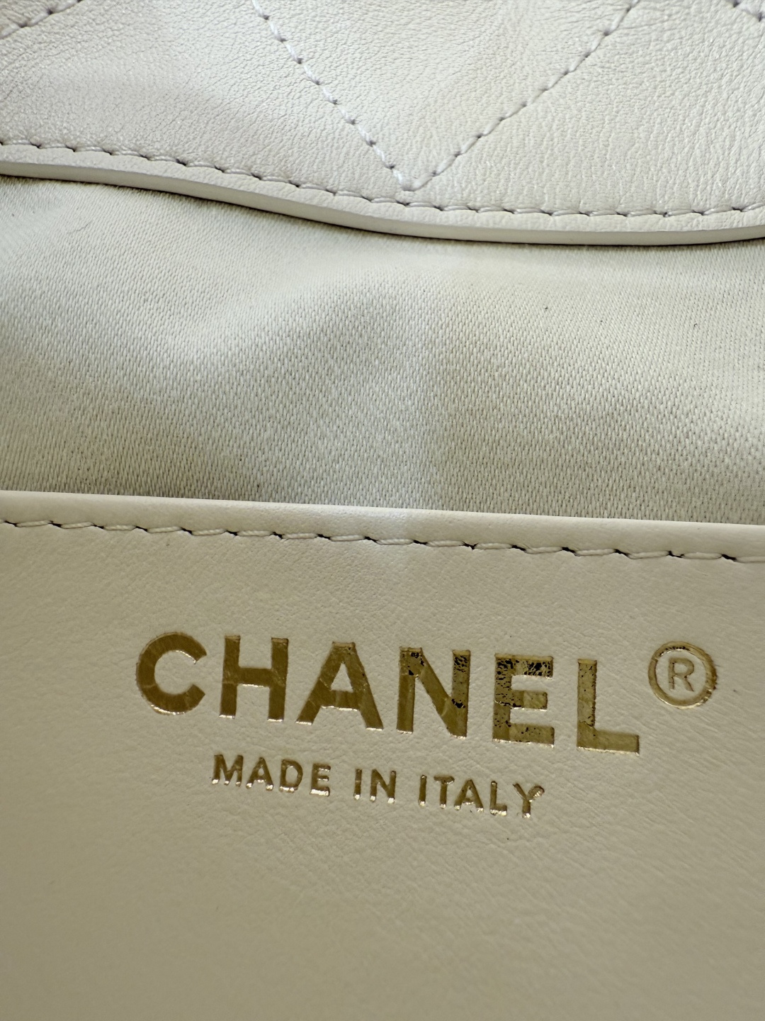 Medium Handbag - Mocuir