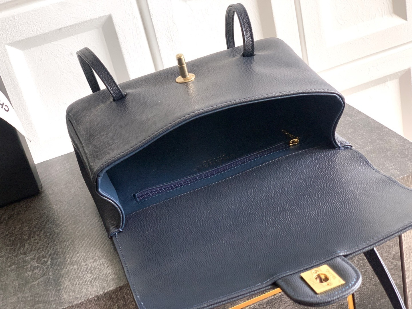 Preppy Coco Small Flap Bag (AS4818) in Black Grained Calfskin with Gold-Tone Hardware, 26P Pre-Fall Collection - Mocuir