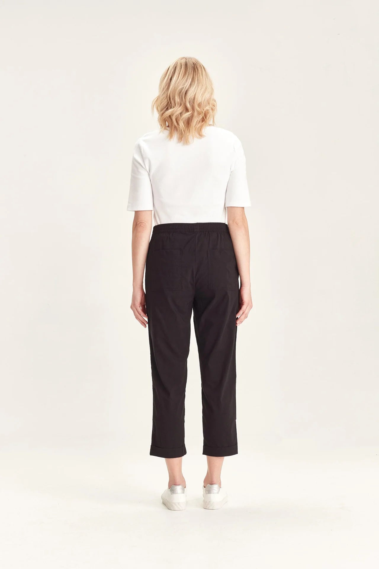 Easy-Wear Relaxed Pant