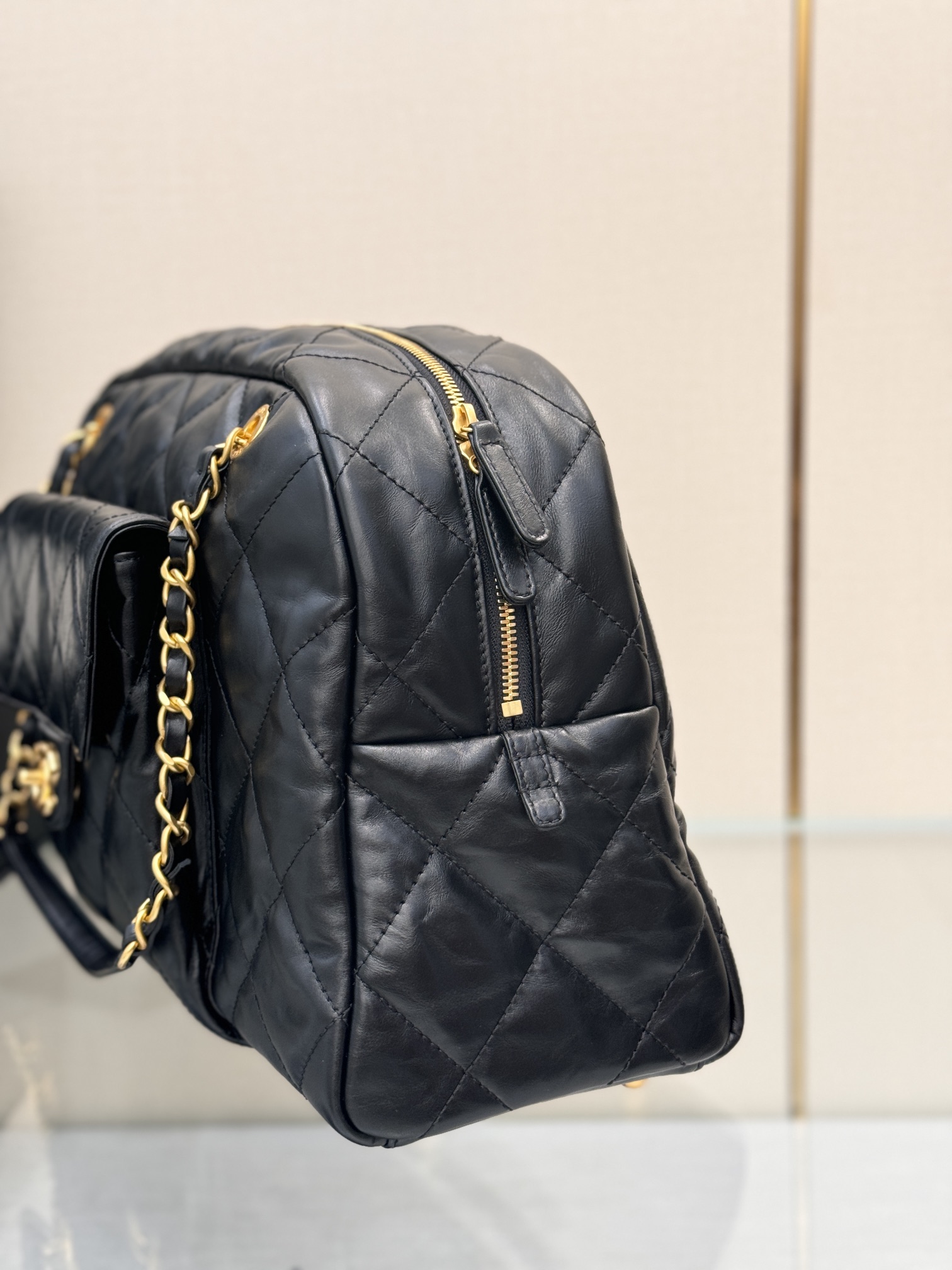 Quilted Waxed Calfskin Bowling Bag with Gold-Tone Hardware - Mocuir