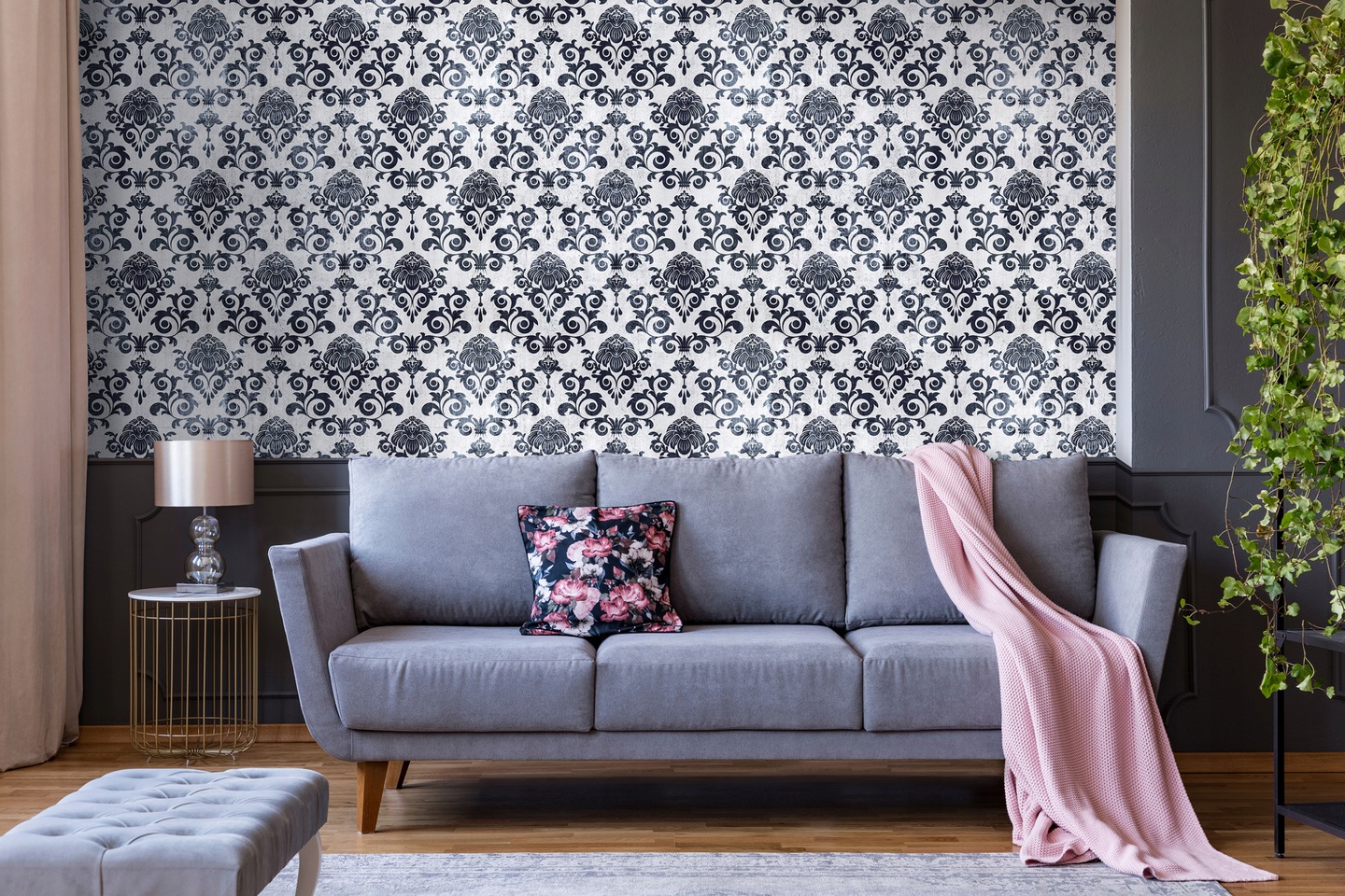 Concrete Glamour Ornamental Wallpaper Roll