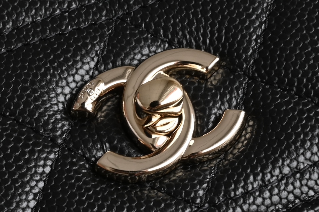 Classic Flap with Top Handle in Black Quilted Grained Calfskin (Caviar) with Light Gold-Tone Hardware - Mocuir