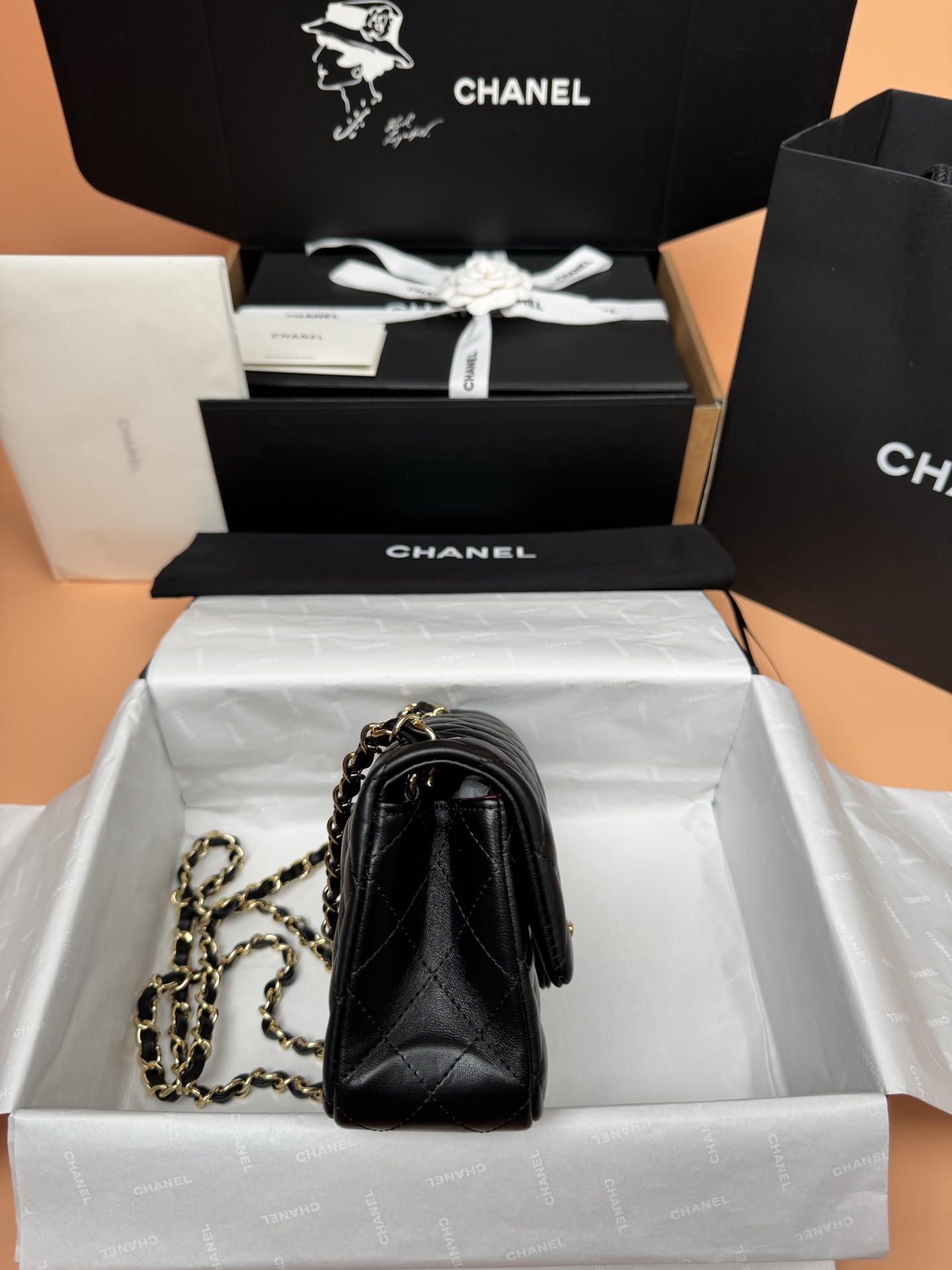 Classic Flap Mini（Gold LOGO) - Mocuir