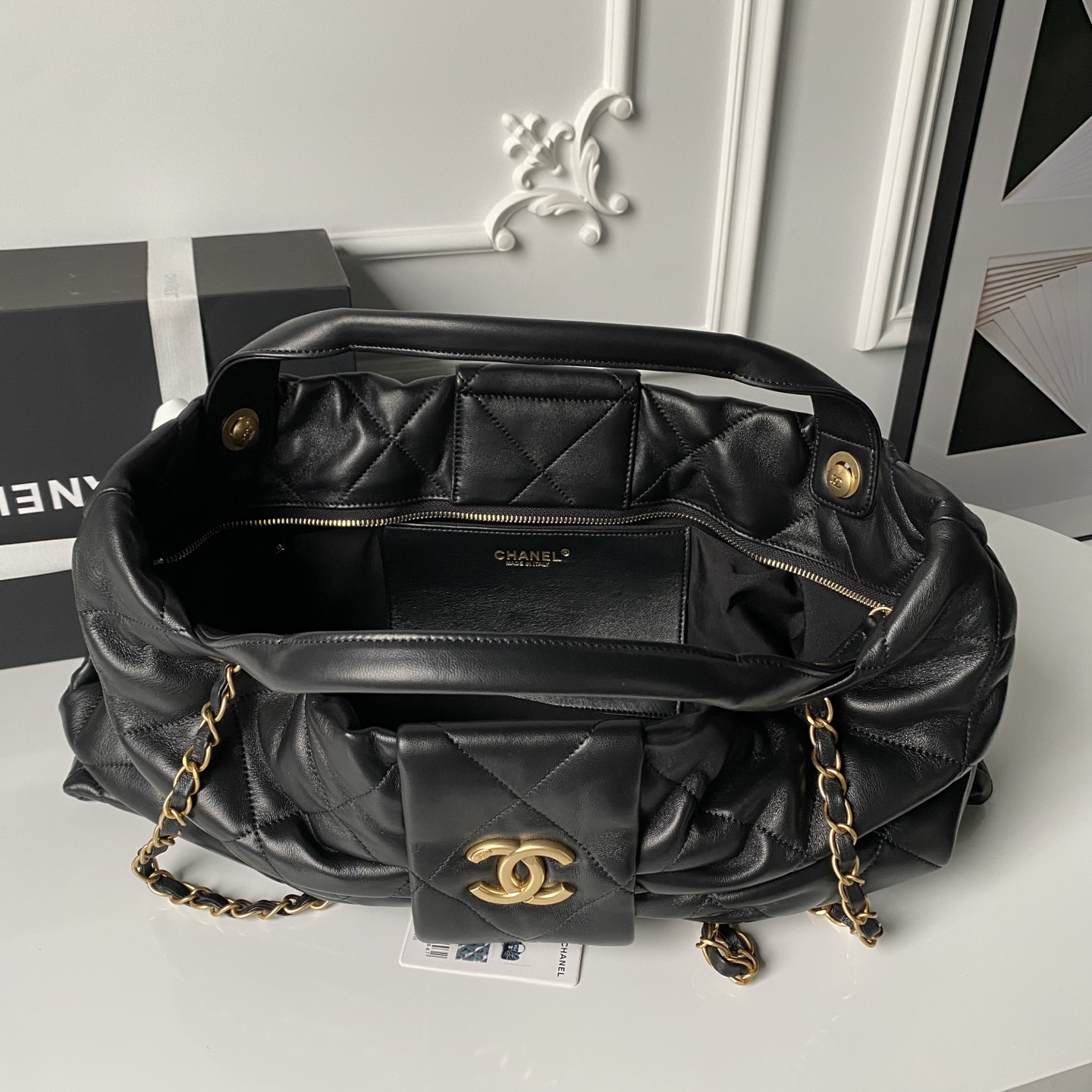 25K Large Hobo Bag (AS5846) in Black Quilted Shiny Lambskin with Light Gold-Tone Hardware - Mocuir