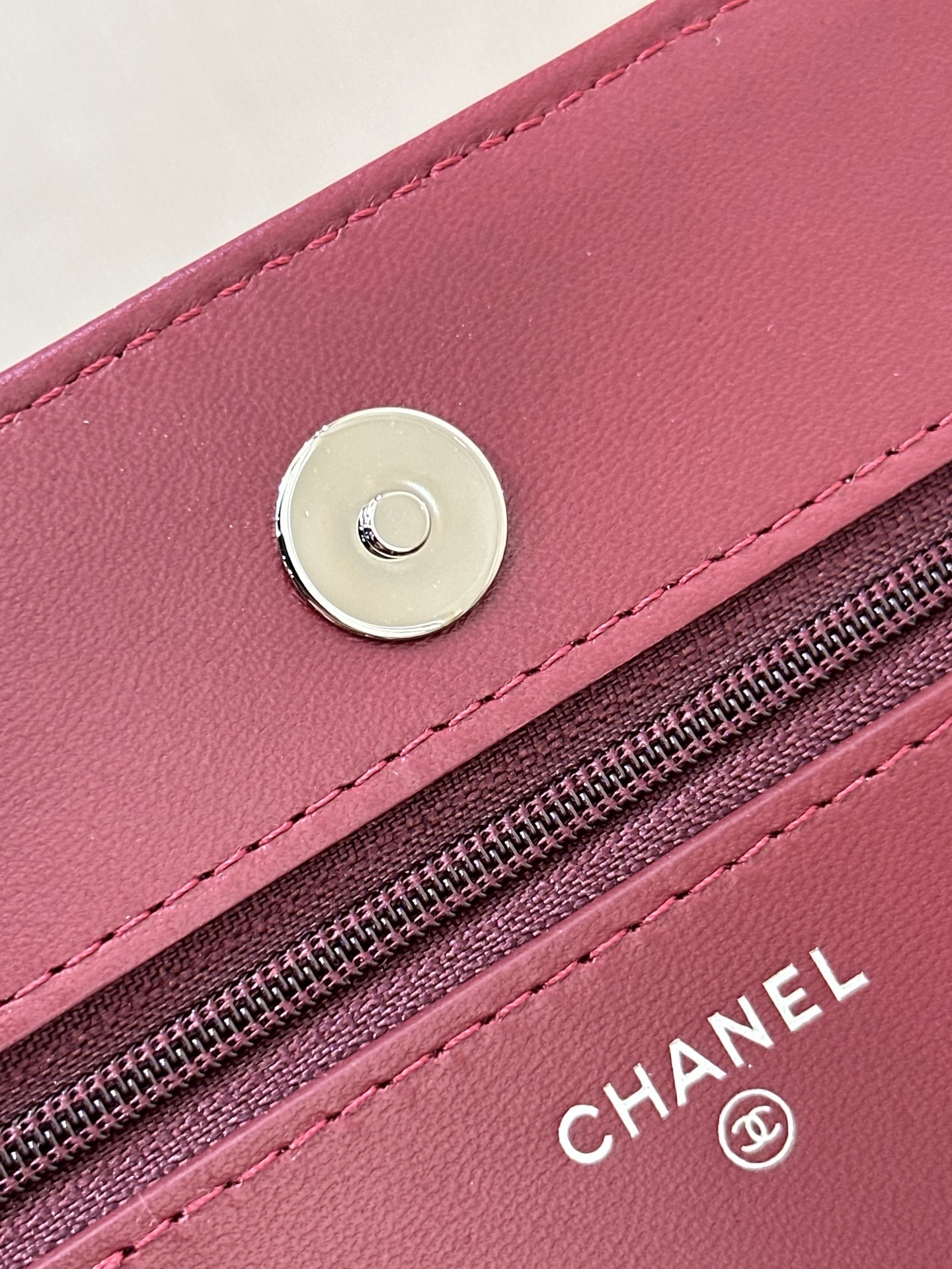 Classic Quilted Lambskin Wallet on Chain in Burgundy (Silver Hardware) - Mocuir