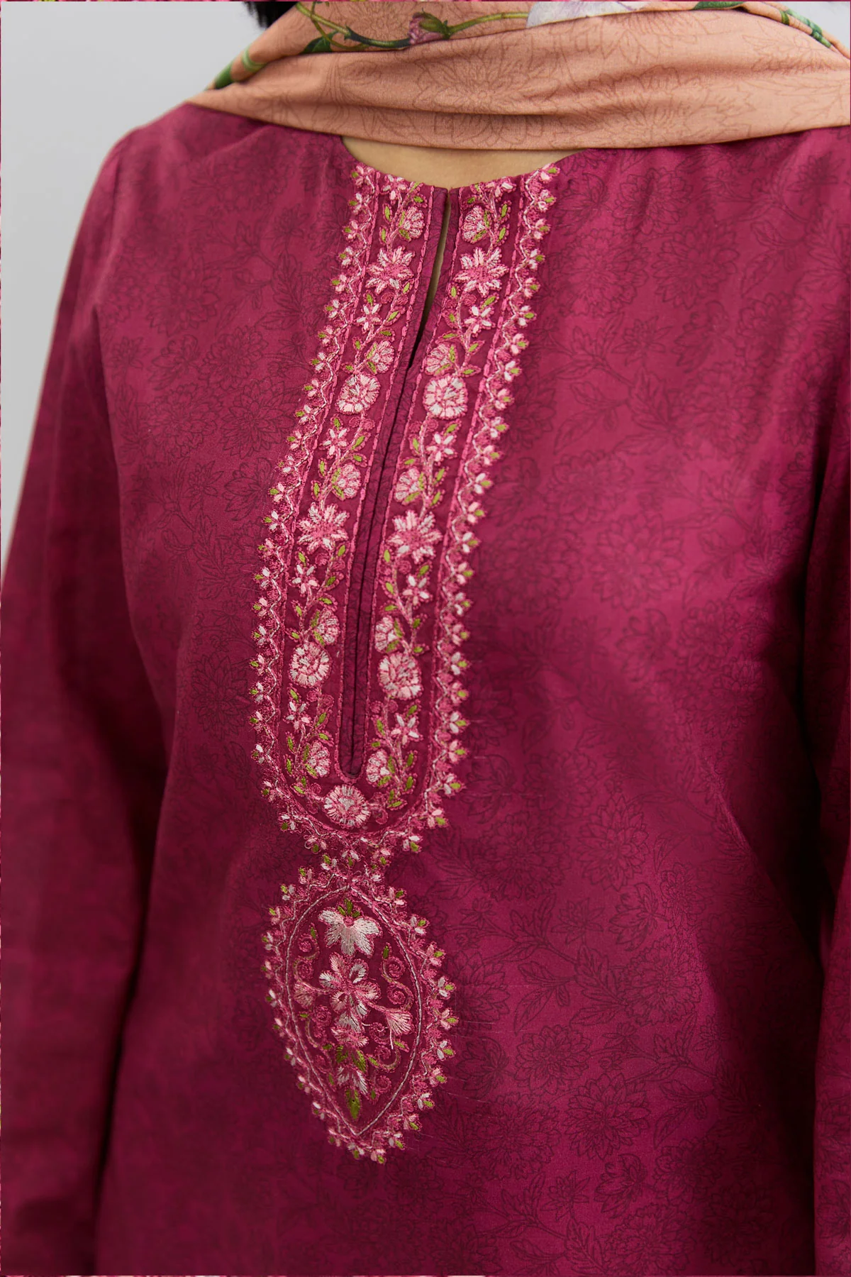 LAWN | EMBROIDERED