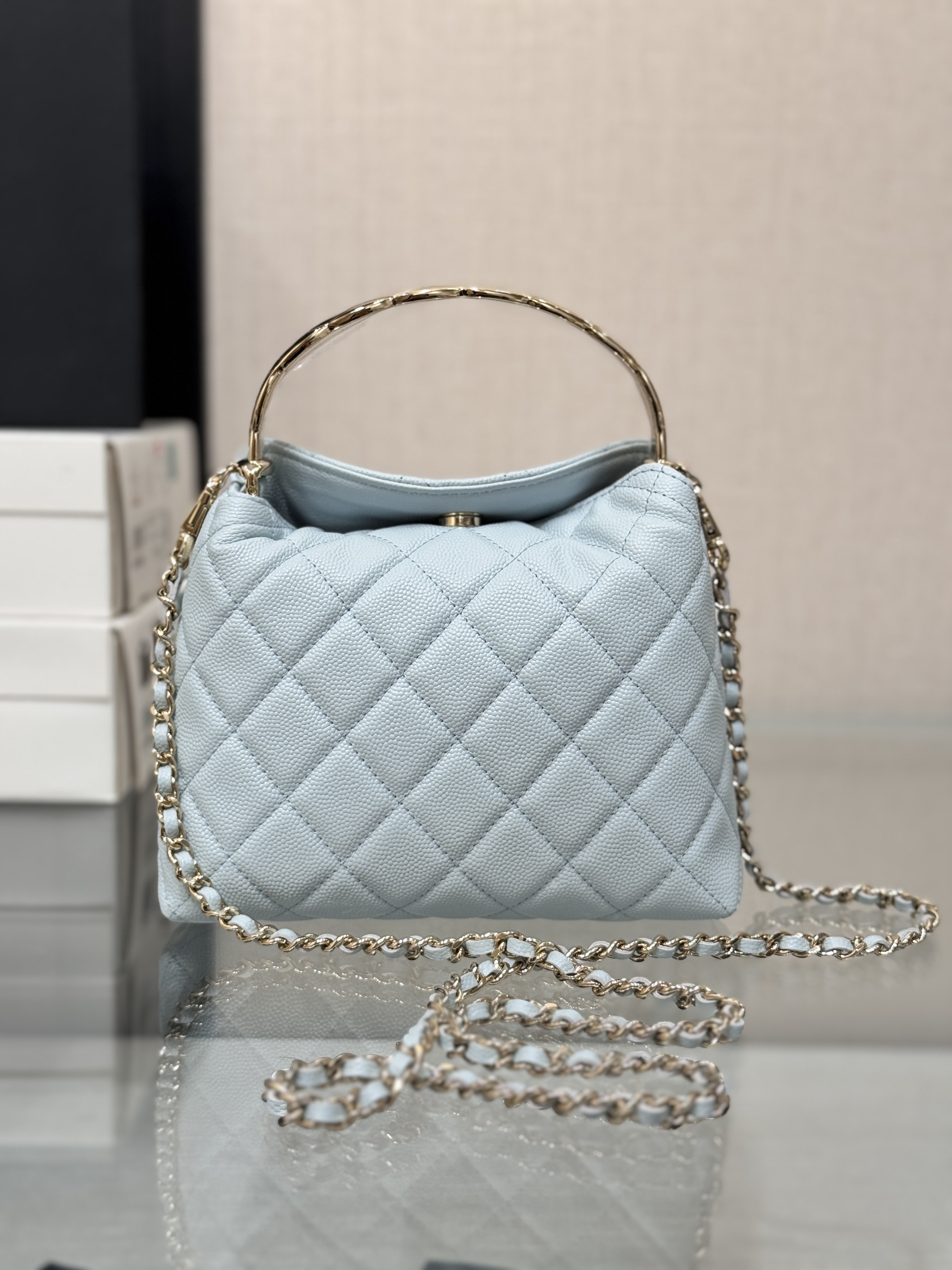 Metal Handle Bucket Bag（Light blue） - Mocuir