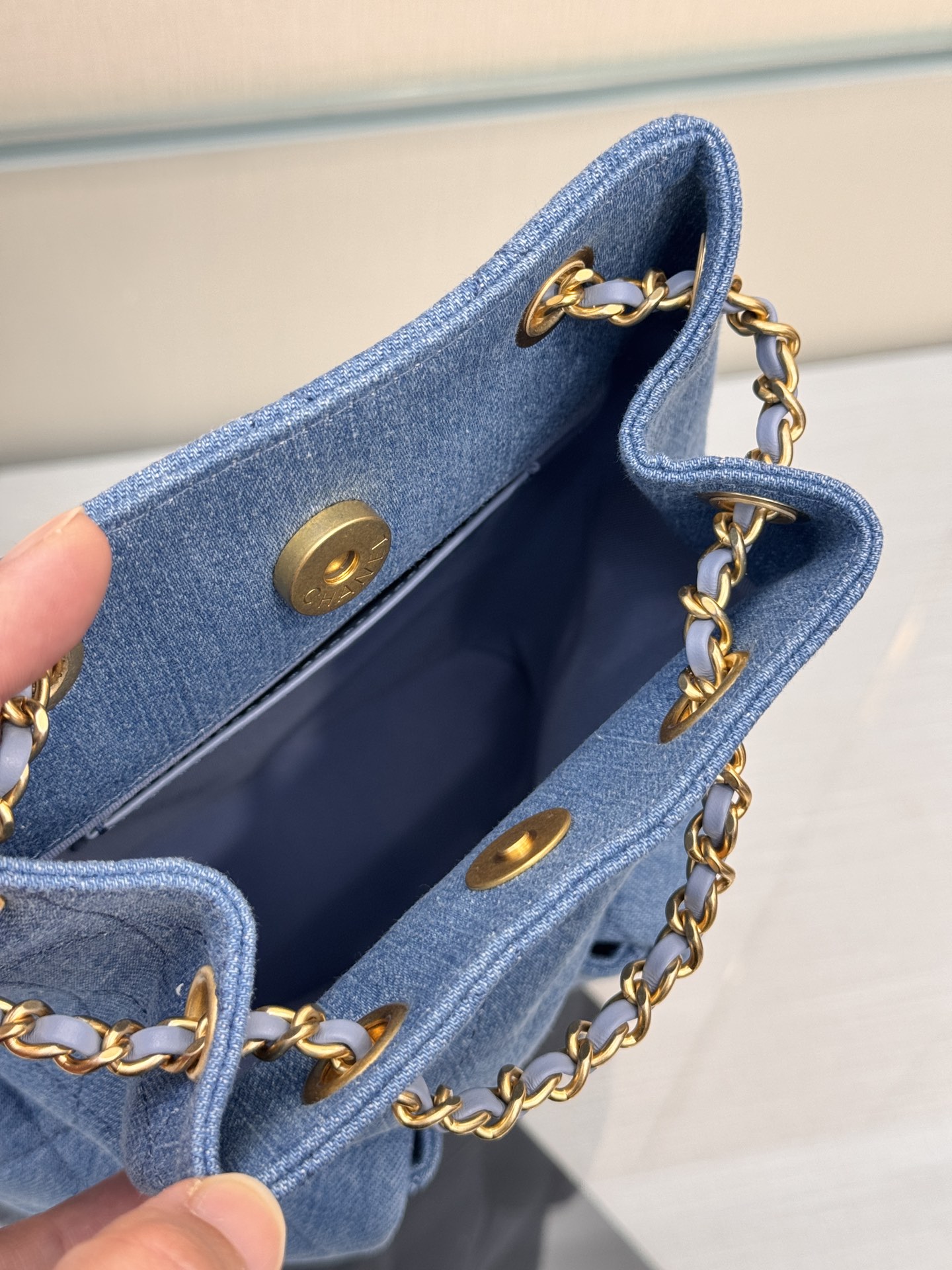 Drawstring Bucket Backpack（Light Denim Blue） - Mocuir