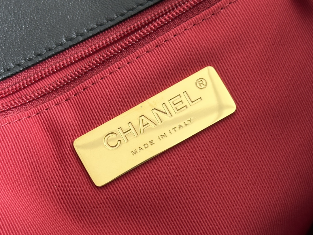 19 Backpack in Black Lambskin with Mixed Gold & Silver Hardware (Model AS4223) - Mocuir