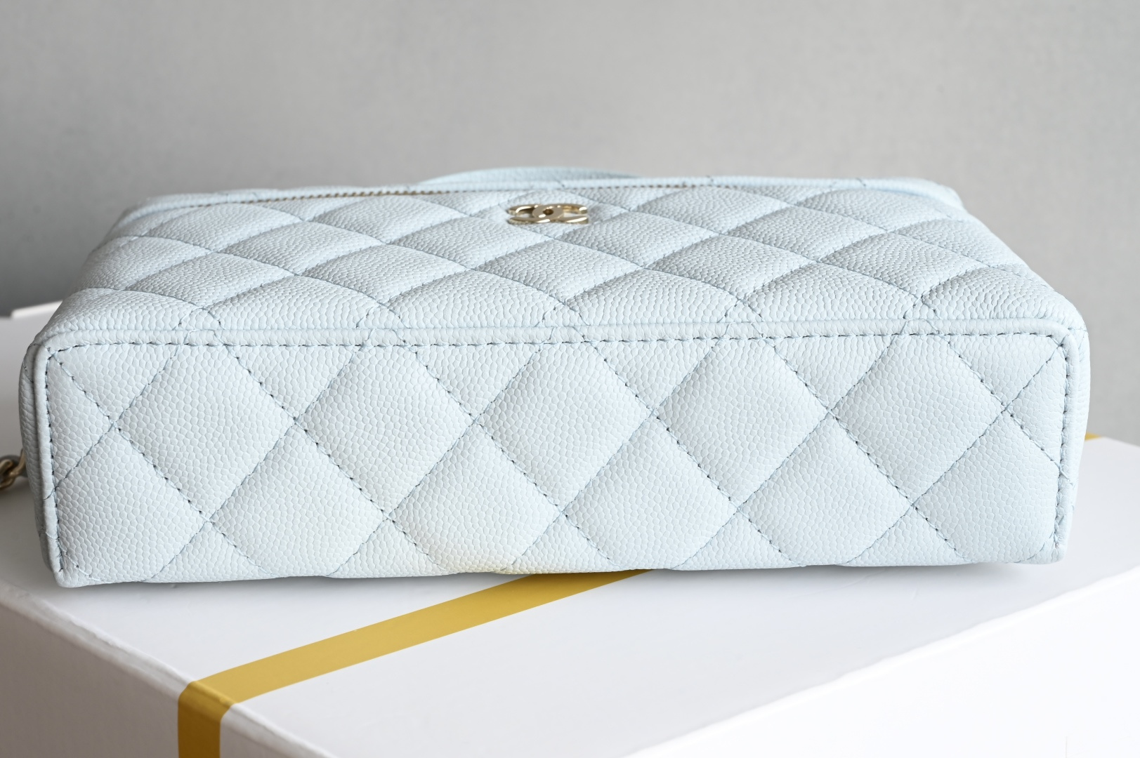 Small Vanity Case (LP Lunch Box Bag) in Baby Blue Quilted Caviar Calfskin with Light Gold-Tone Hardware (25C/25S Collection) - Mocuir