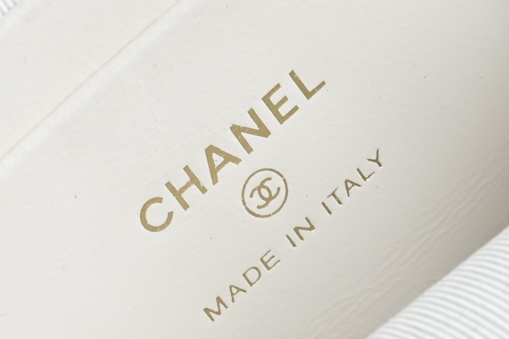 24C Mini Backpack in White Quilted Grained Calfskin (Caviar) with Light Gold-Tone Hardware (Model AP3753) - Mocuir