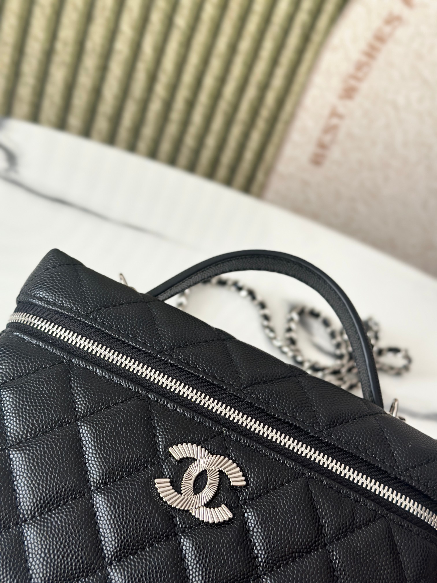 25B Black Caviar Quilted Long Vanity Case with Silver CC Logo & Silver Hardware - Mocuir