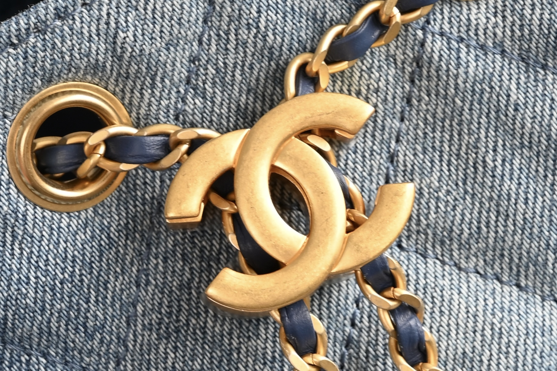 25 Small Handbag (AS5293) in Blue Washed Denim with Gold-Tone Metal Hardware - Mocuir