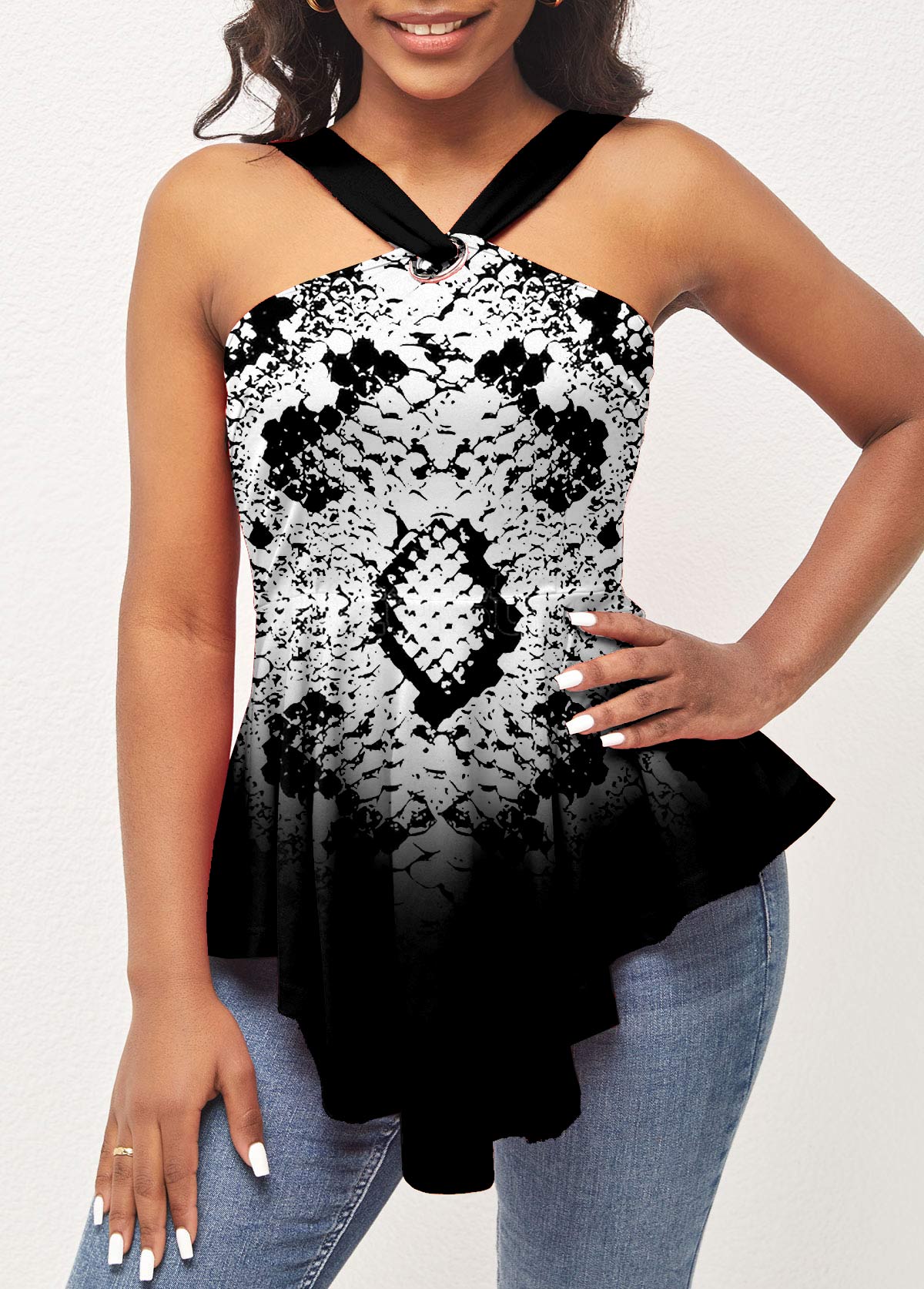 SALE                            Ombre Animal Pattern Asymmetric Hem Black T Shirt