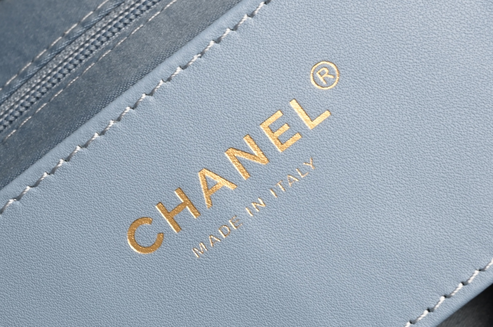 25K Cruise Collection Washed Denim Hobo Tote Bag with Double Pockets & Gold-Tone Hardware (Model AS5727) - Mocuir