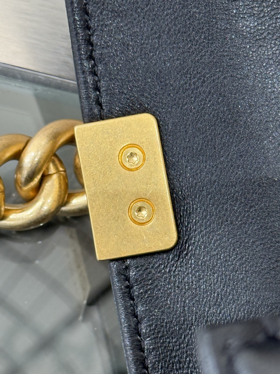 Medium Le Boy Flap Bag（Gold） - Mocuir