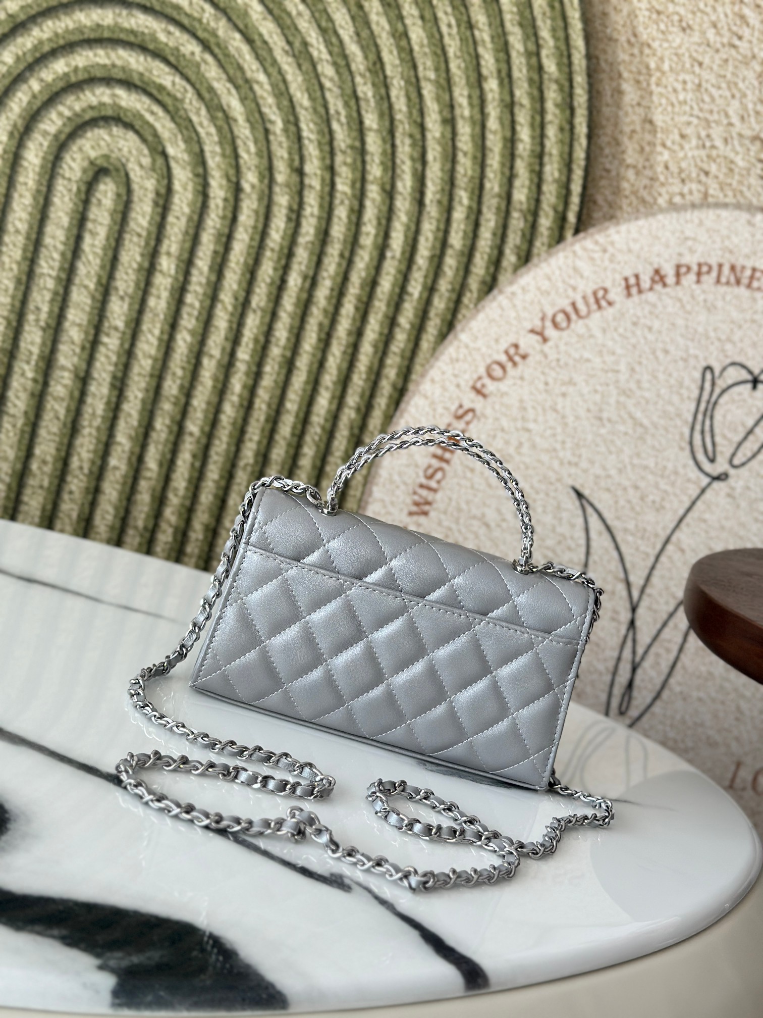 23P Top Handle Kelly Clutch with Chain in Metallic Silver (Silver Hardware) - Mocuir