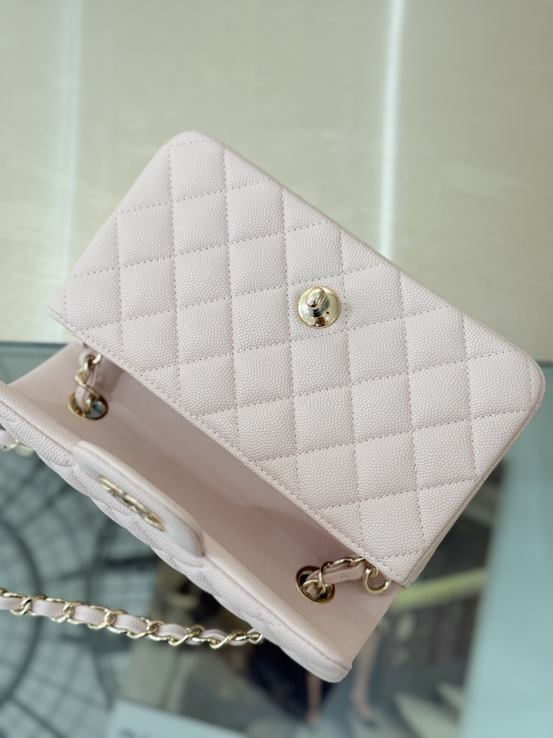 Mini Classic Flap Handbag（Off-White） - Mocuir