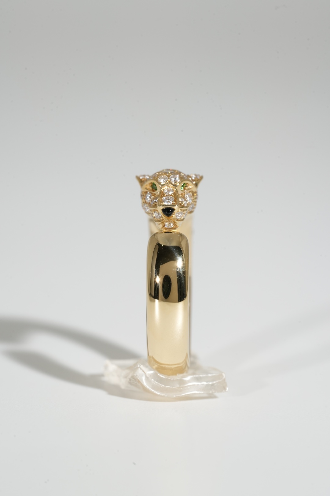 Panther Head Ring with Half-Stud Design