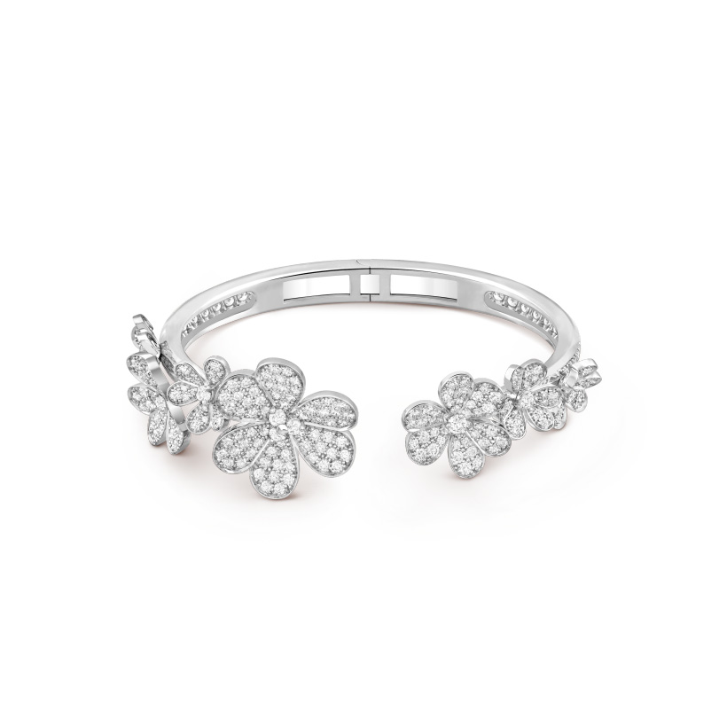 Frivole bracelet, 7 flowers, medium model