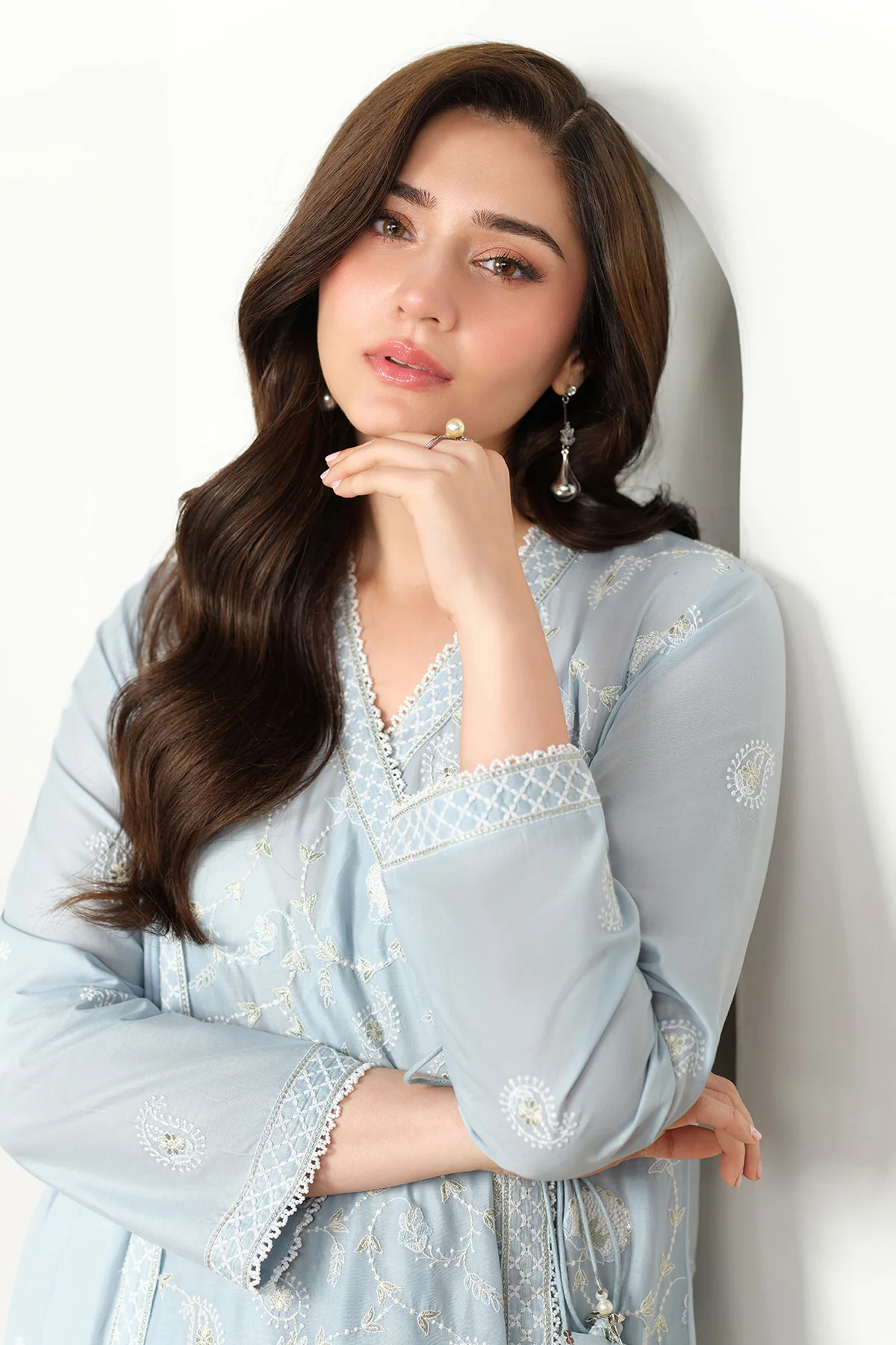 LAWN | EMBROIDERED