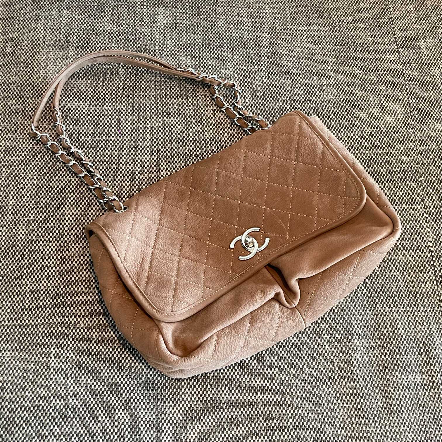 Vintage NudeBeige Quilted Suede Leather Shoulder Bag with Silver-Tone Hardware & Chain Strap - Mocuir