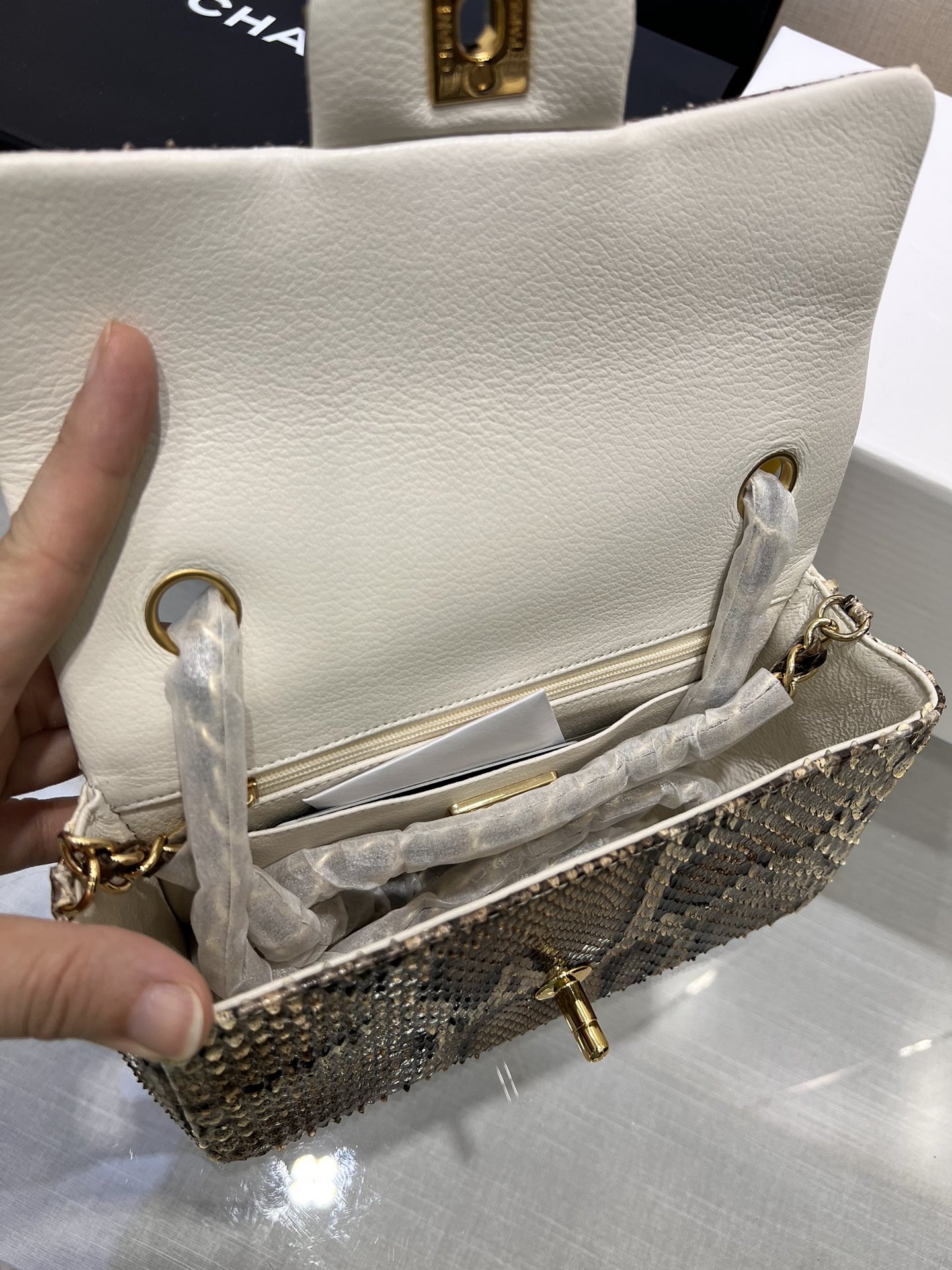 Classic Flap in Python（python skin） - Mocuir