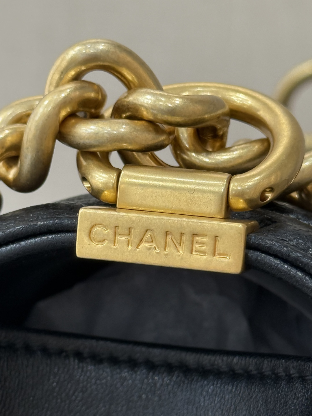 Medium Le Boy Flap Bag（Gold） - Mocuir