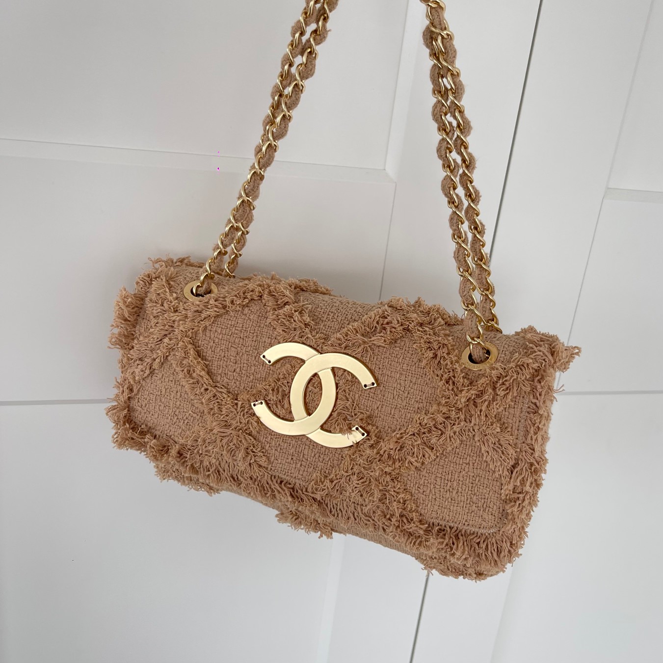 2010 SS Farm Collection Vintage Fringed Flap Bag in Beige Linen - Mocuir