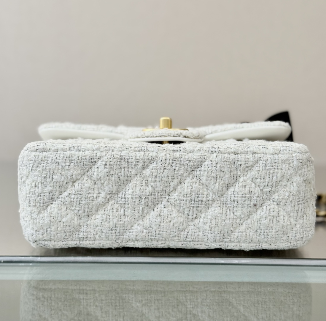 25K Fall-Winter Tweed Mini Flap Bag with Top Handle & Black Velvet Bow (Model AS5220) - Mocuir