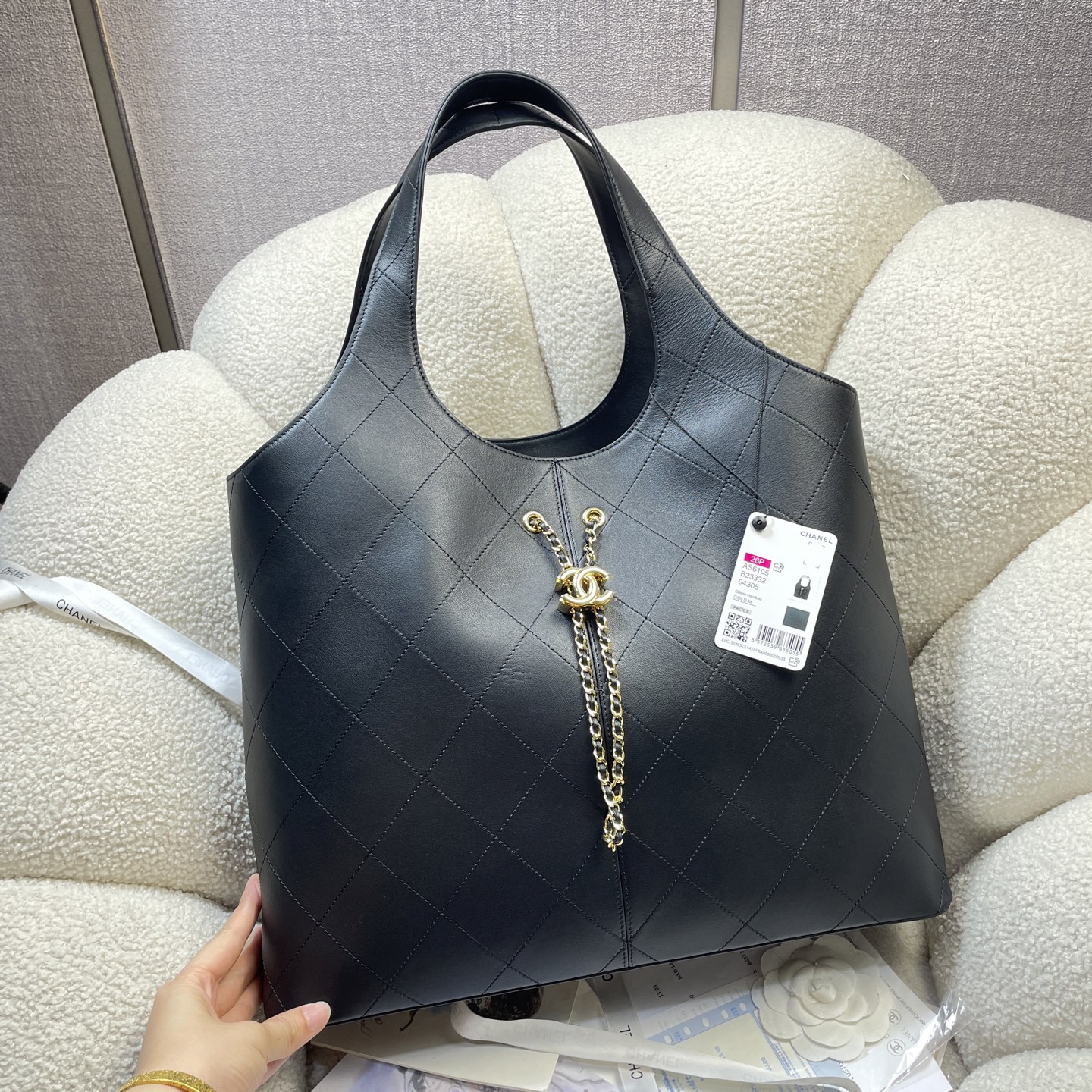 26P Cruise Quilted Lambskin Large Tote Handbag with Gold-Tone Hardware - Mocuir