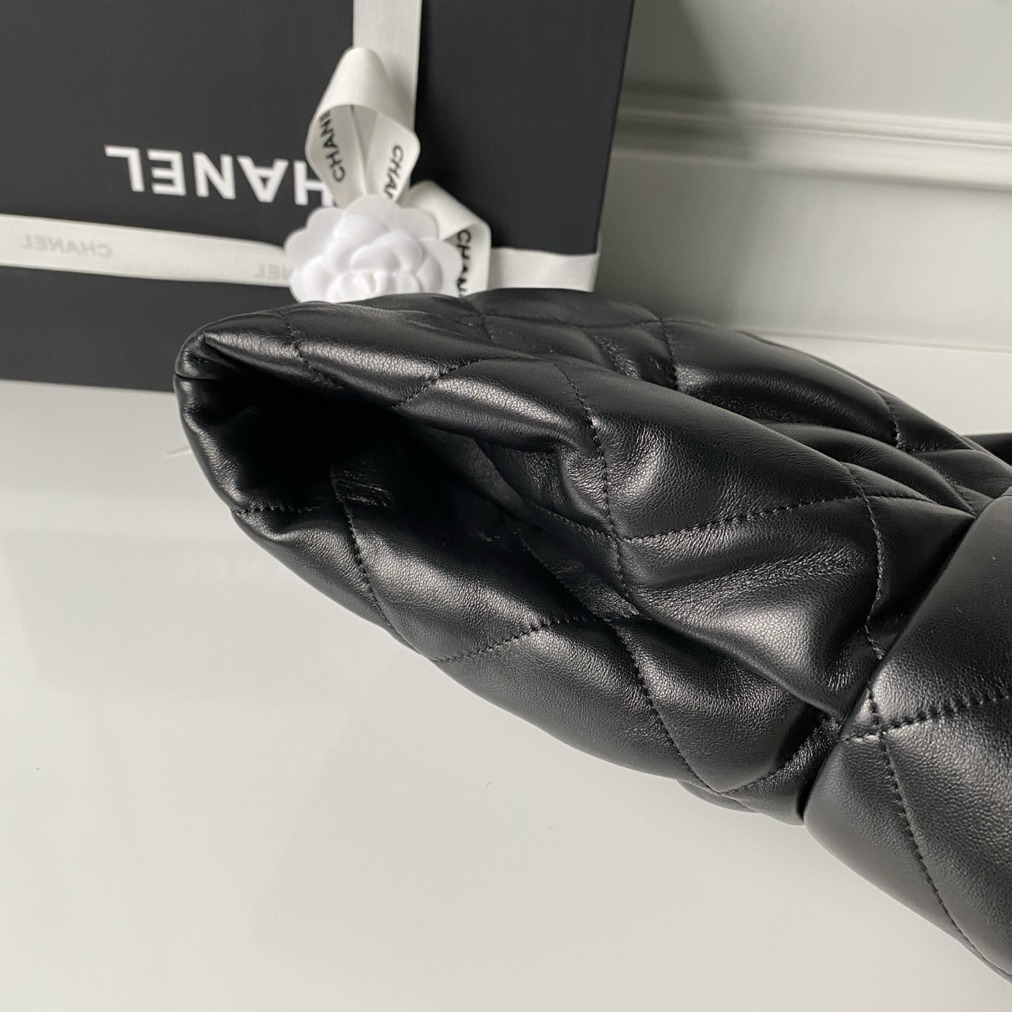 25K Large Hobo Bag (AS5846) in Black Quilted Shiny Lambskin with Light Gold-Tone Hardware - Mocuir