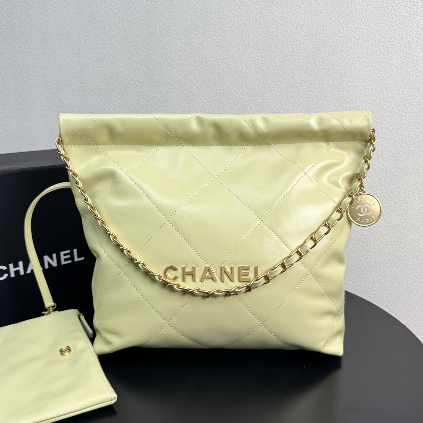 22 Bag Quilted Shiny Calfskin in Light Yellow (Gold Hardware) - Mocuir