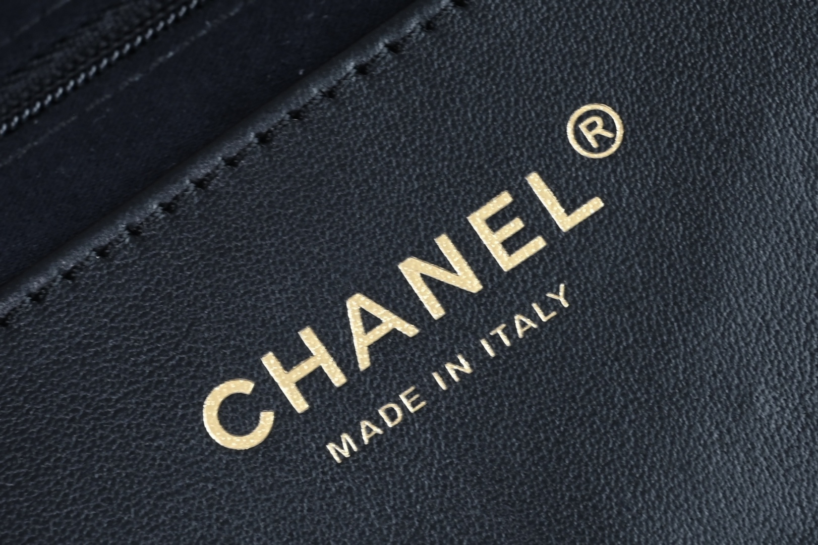 25K Cruise Collection Washed Black Denim Hobo Tote Bag with Double Pockets & Gold-Tone Hardware (Model AS5727) - Mocuir