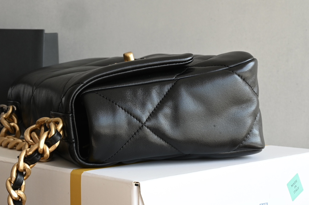 19 Large Flap Bag in Black Lambskin with Mixed Gold & Silver Hardware (Model AS1160) - Mocuir